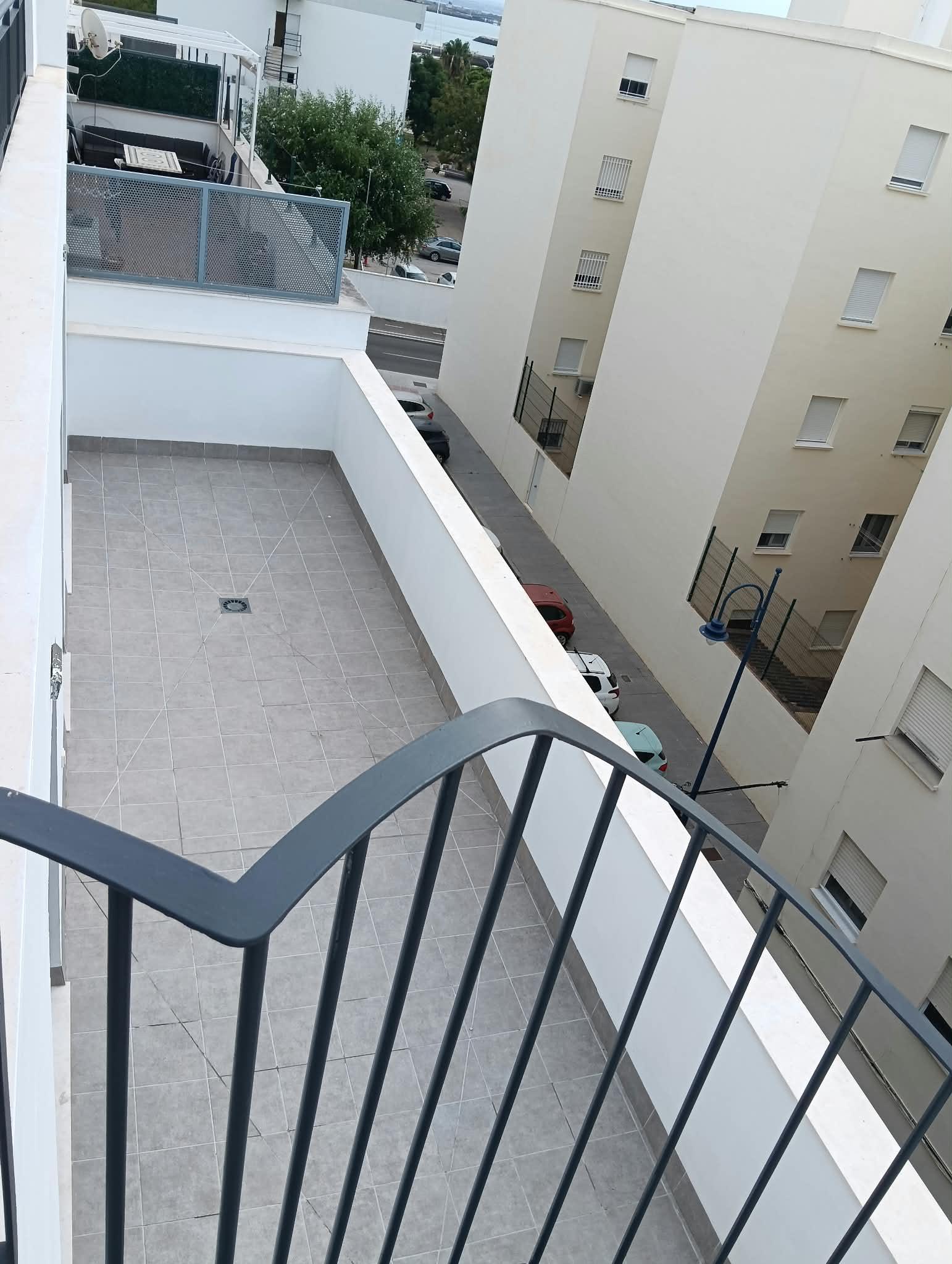 Imagen 17 Ático en venta en Cádiz / A 200 metros del Paseo de la Bahía