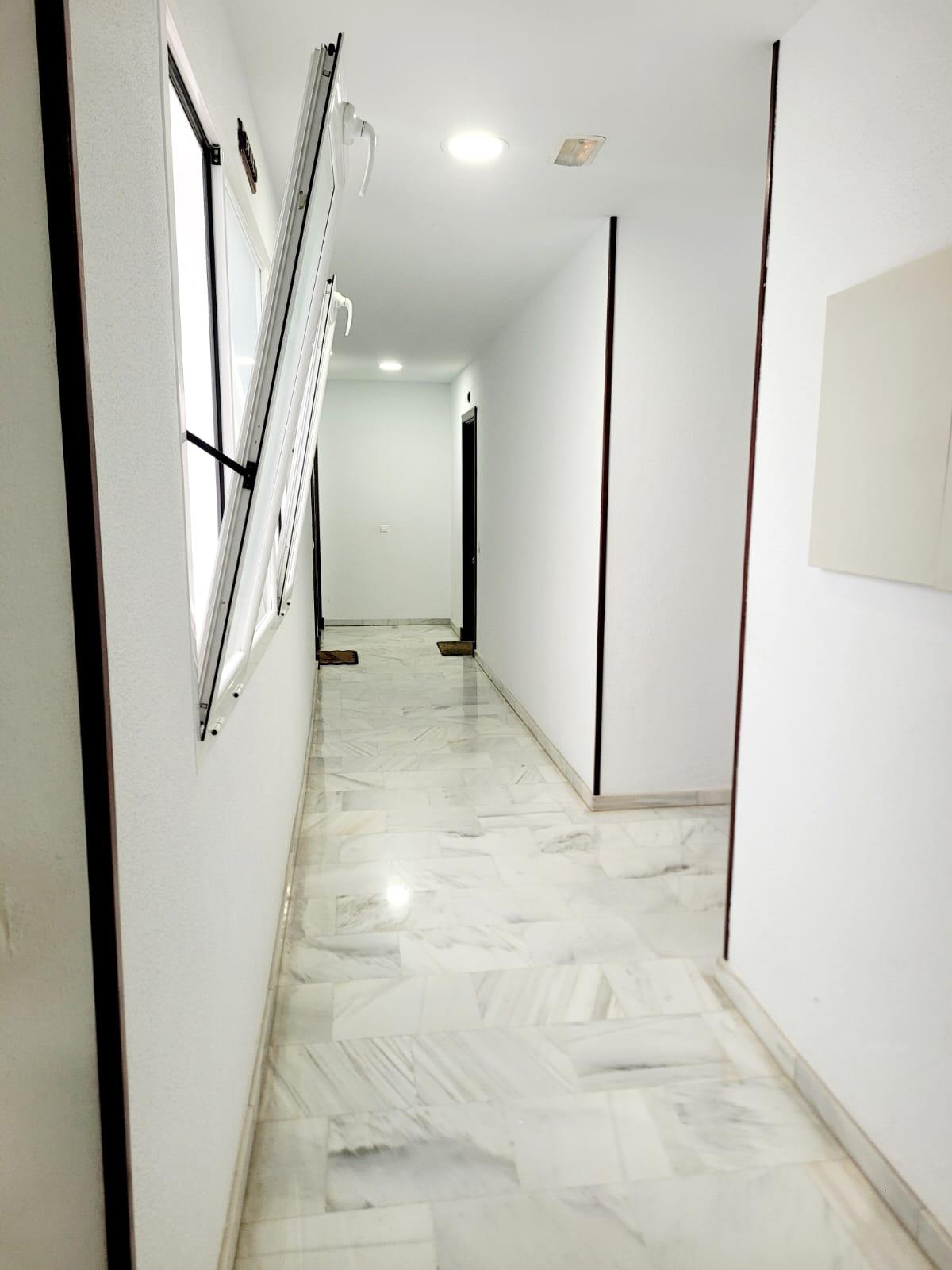 Imagen 21 Piso en venta en Chiclana De La Frontera / Al lado de Escuela Infantil Timón
