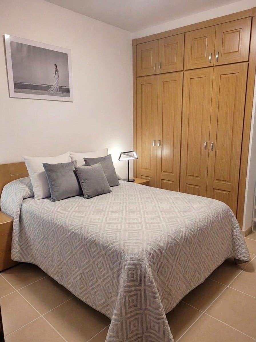 Imagen 1 Piso en venta en Chiclana De La Frontera / Al lado de Escuela Infantil Timón