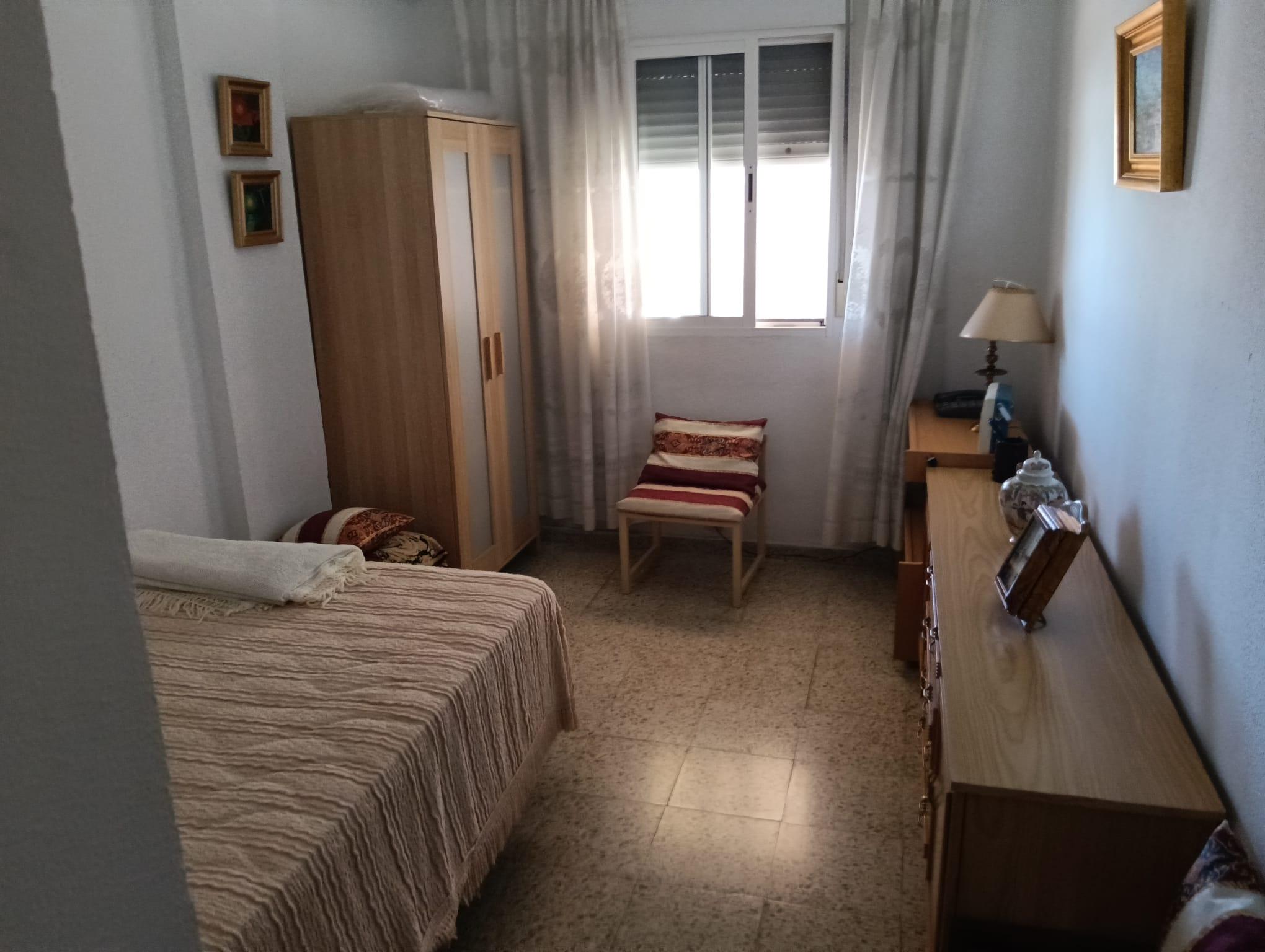 Imagen 19 Dúplex en venta en Cádiz / A 200 metros de la Playa de la Victoria