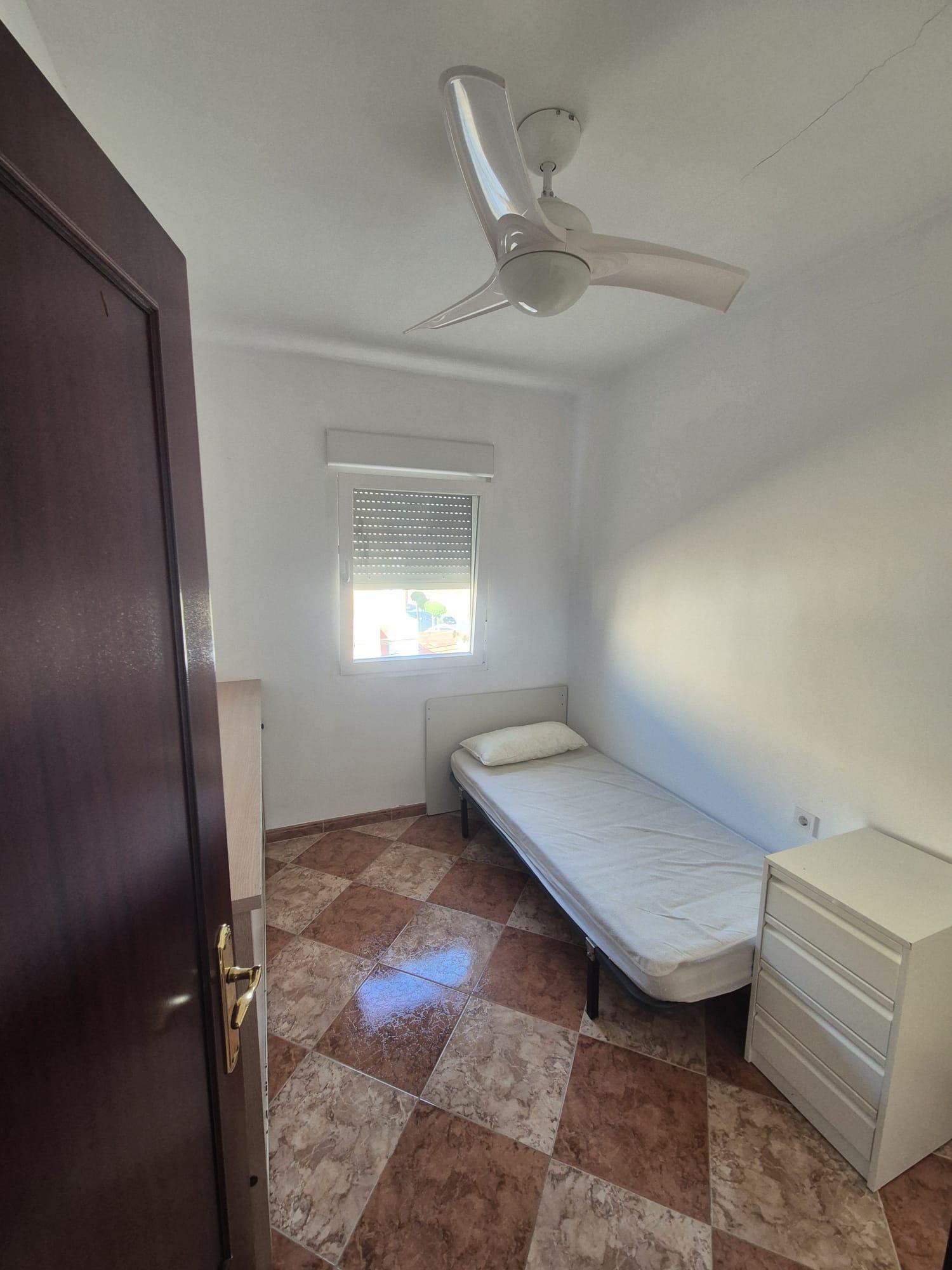 Imagen 4 Piso en venta en San Fernando / Cerca del Puente del Gran Poder