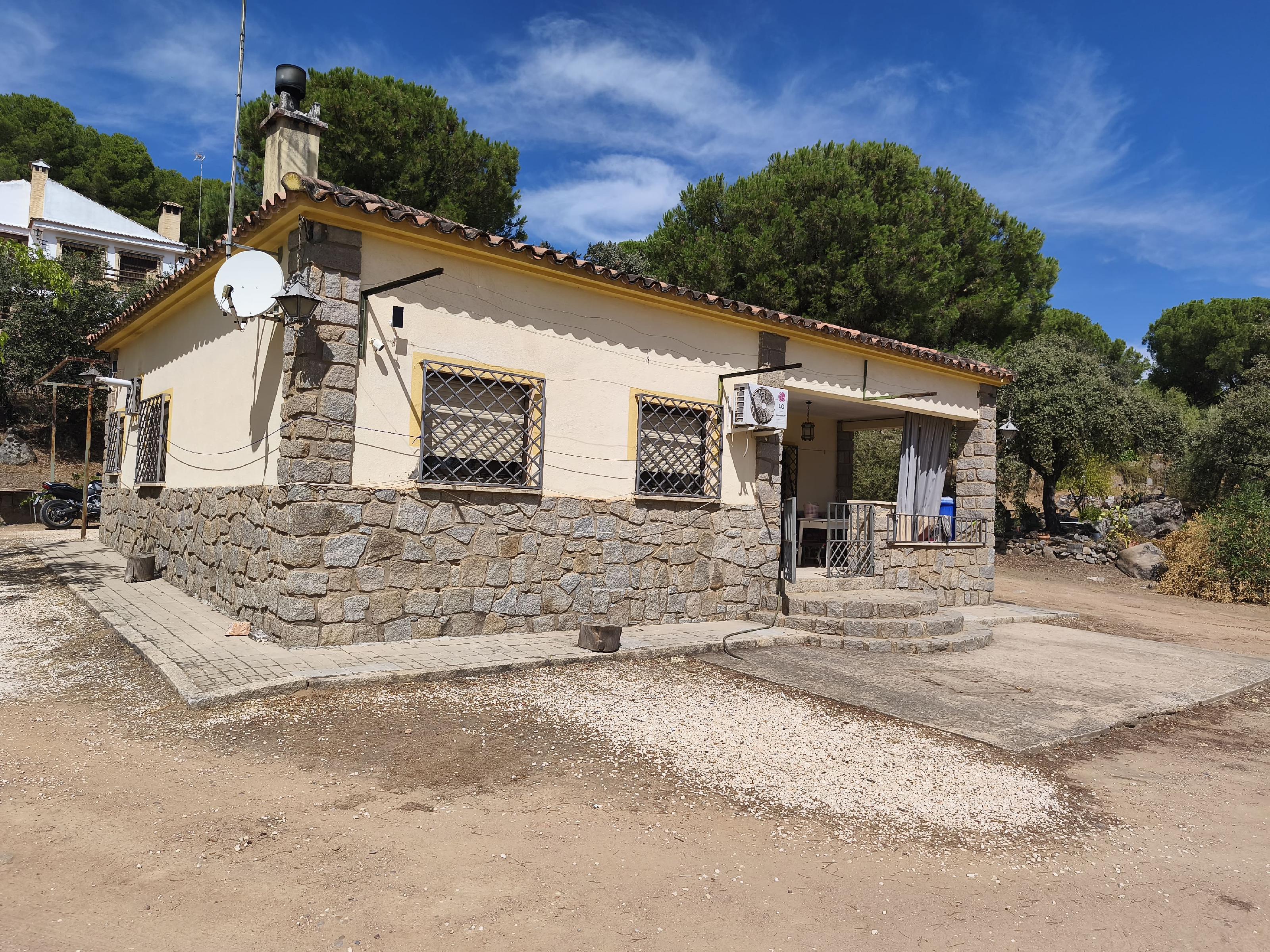 Imagen 2 Casa Rústica en venta en Andújar / Urbanización Navalgrillo junto a Restaurante Los Pinos