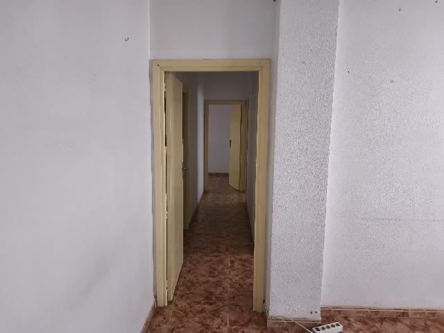 Imagen 10 Inmueble 299816 - Apartamento en venta en Andújar / A 50 metros del arco de Capuchinos