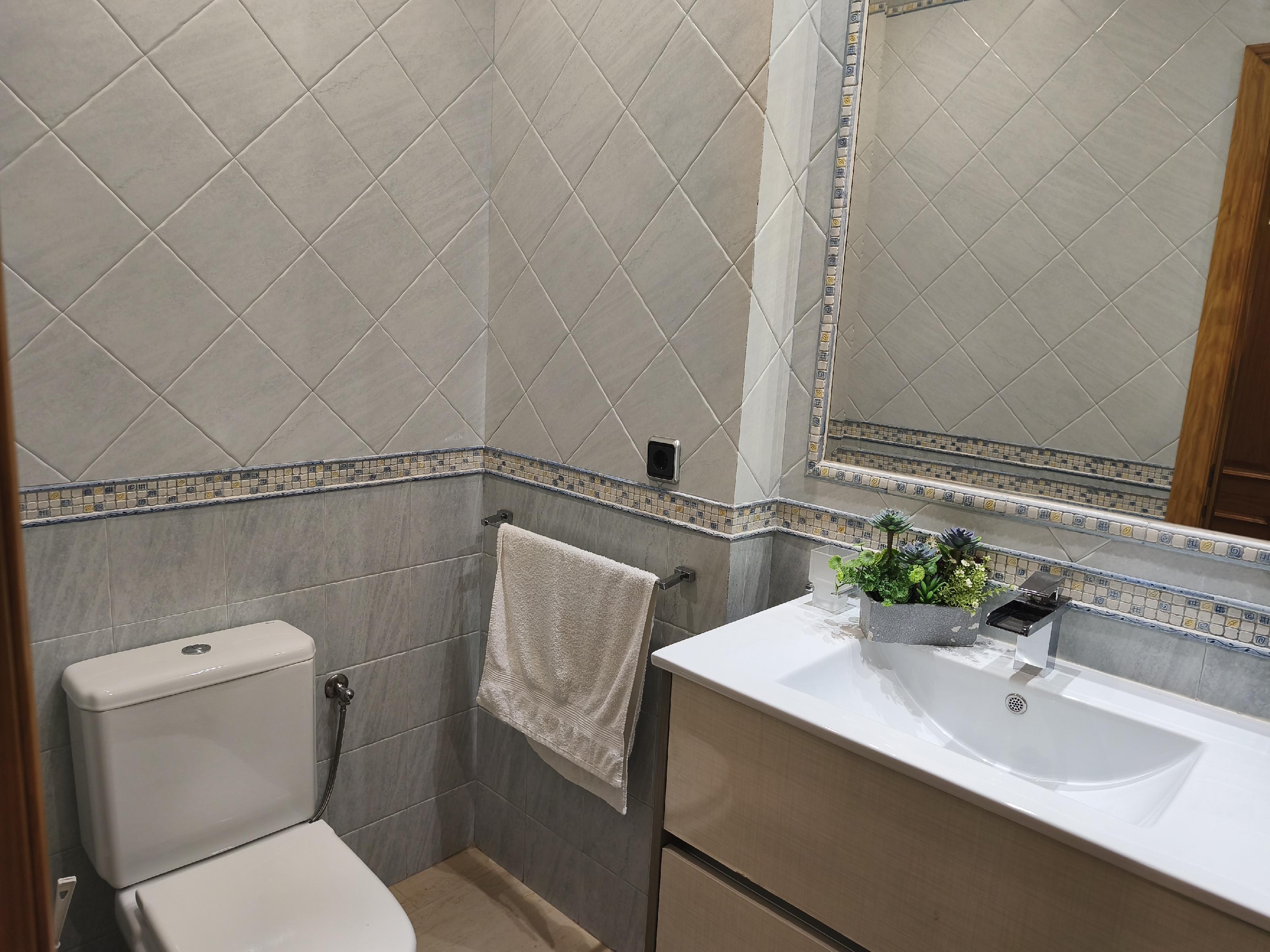 Imagen 19 Casa Adosada en venta en Andújar / Juan a la Iglesia de San Bartolomé