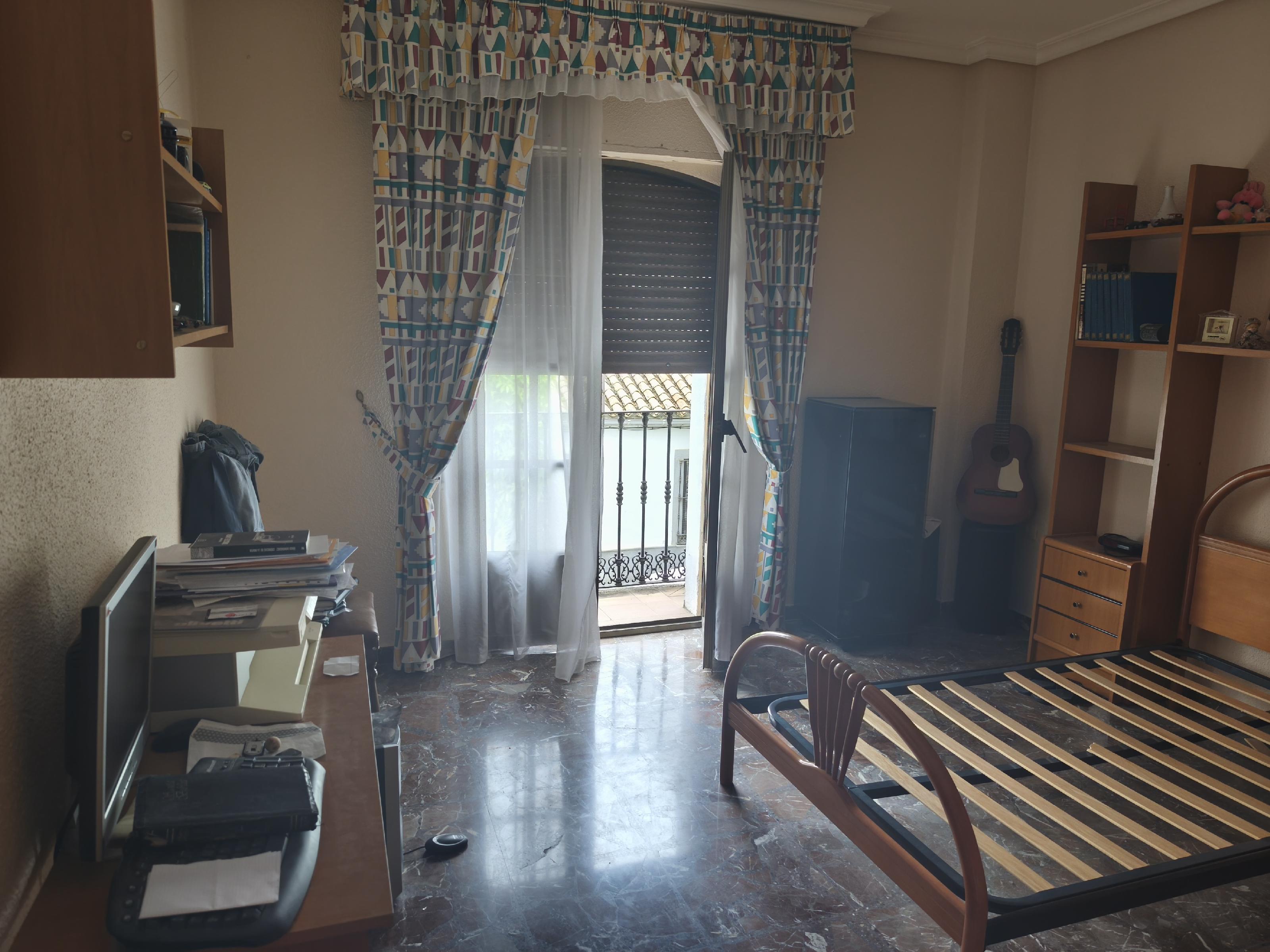 Imagen 20 Casa Pareada en venta en Andújar / Junto a la calle de El Pino, a 5 minutos del centro