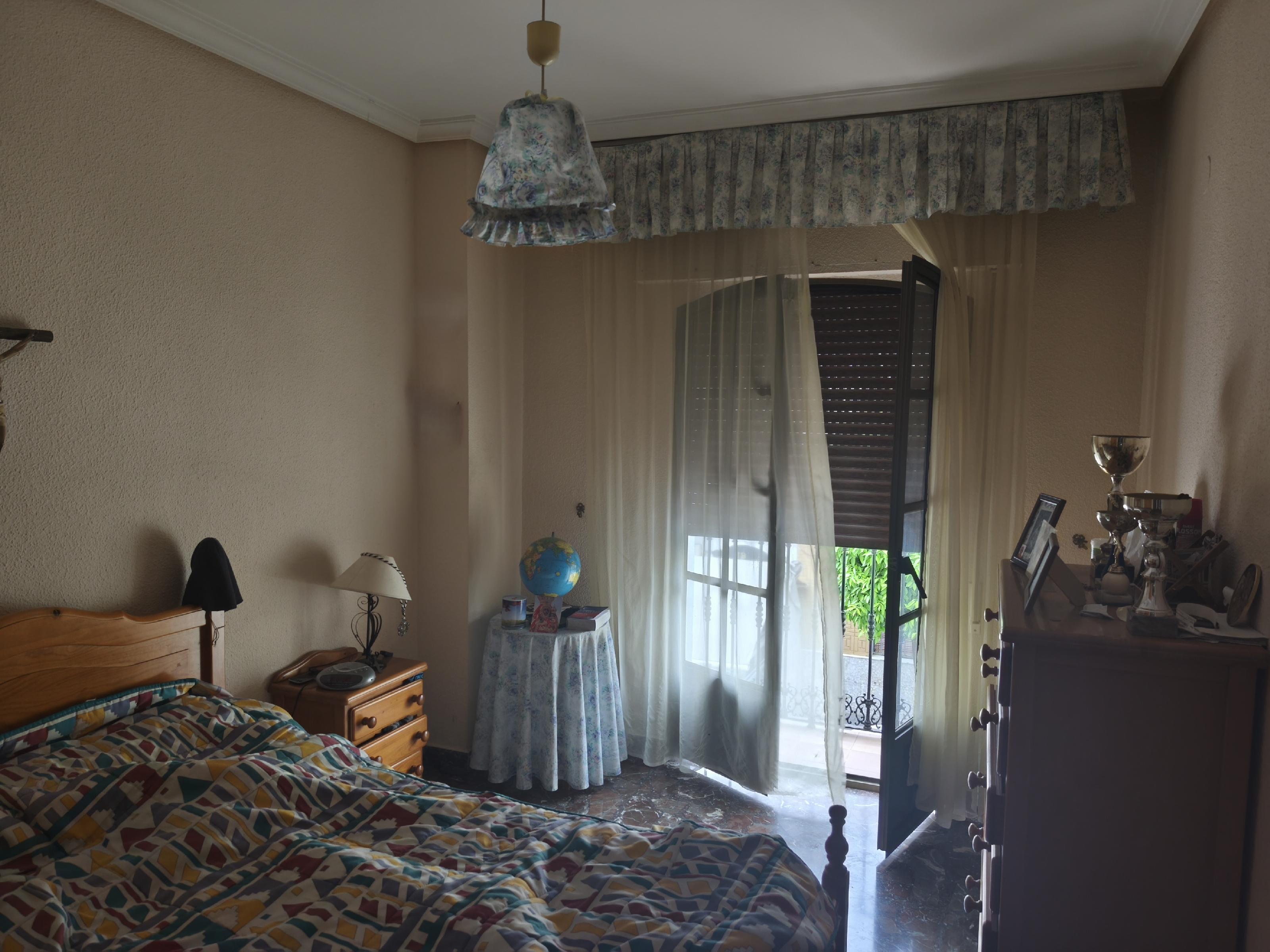 Imagen 21 Casa Pareada en venta en Andújar / Junto a la calle de El Pino, a 5 minutos del centro