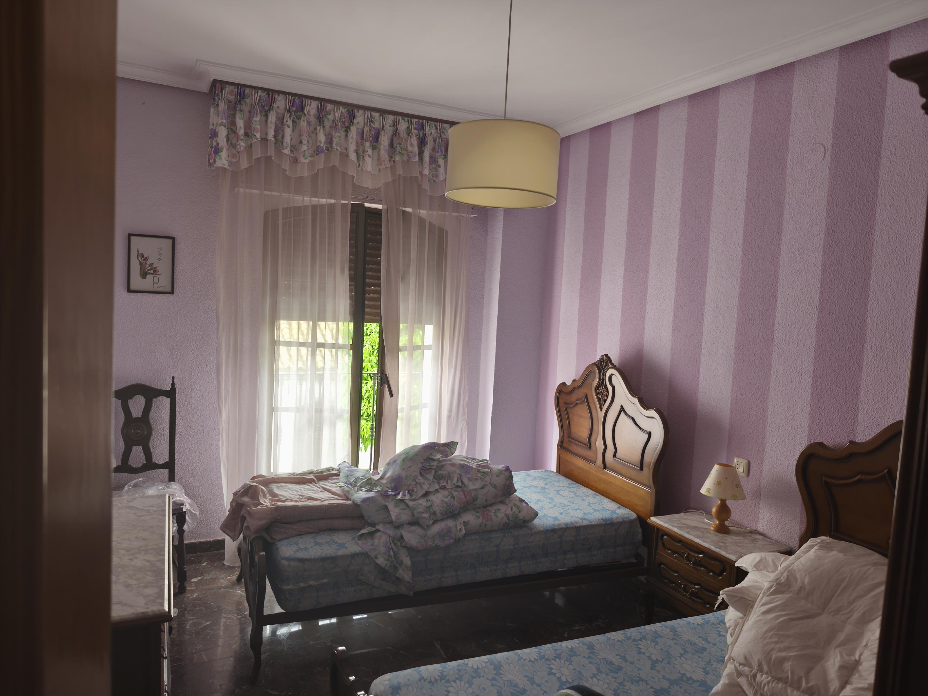 Imagen 22 Casa Pareada en venta en Andújar / Junto a la calle de El Pino, a 5 minutos del centro