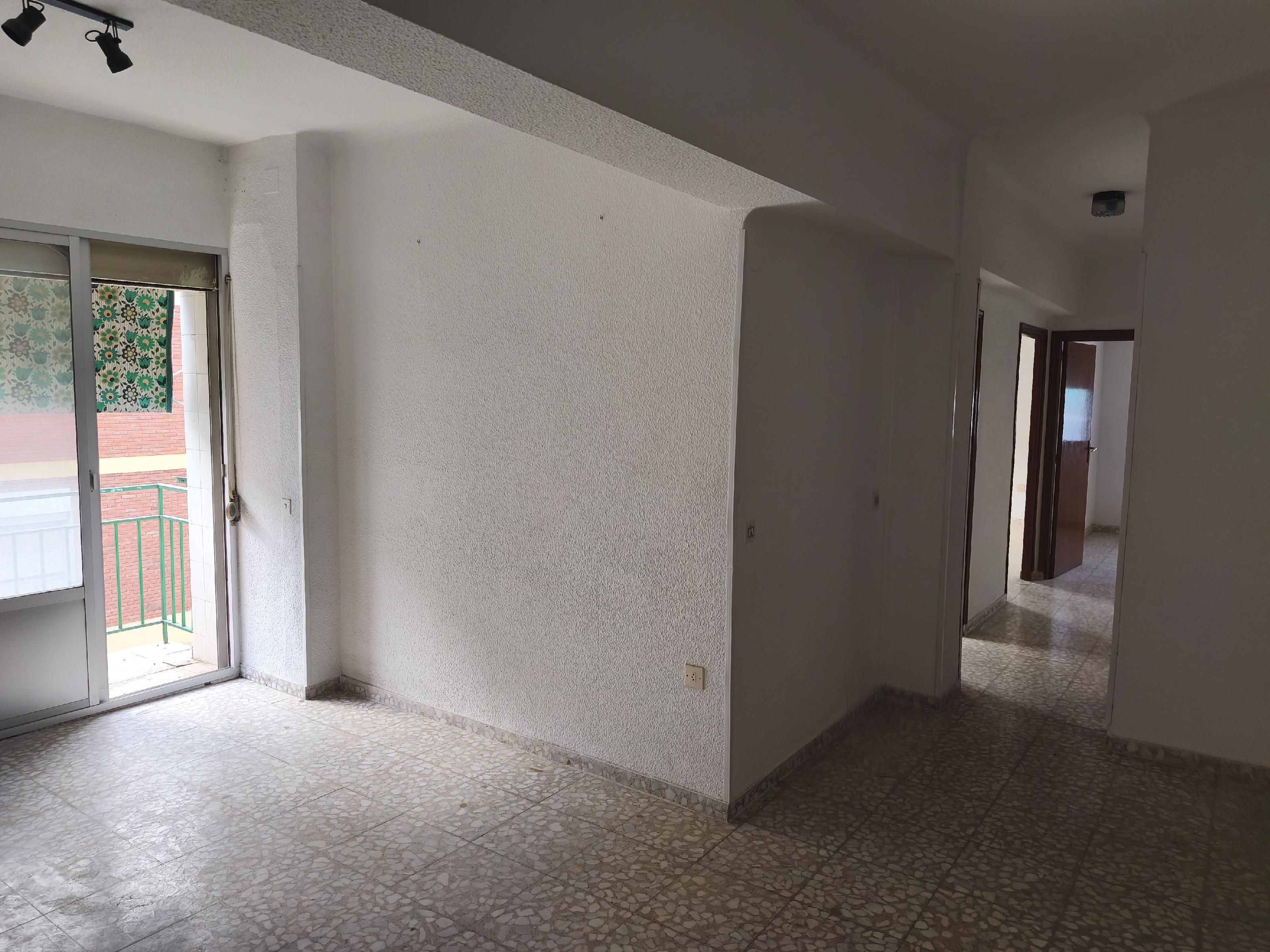 Imagen 4 Apartamento en venta en Andújar / En el corazón de la zona de los Emperadores