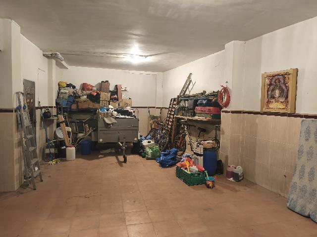Imagen 4 Inmueble 304702 - Parking Coche en venta en Andújar / Zona escuela municipal de música Maestro Vera Mefre