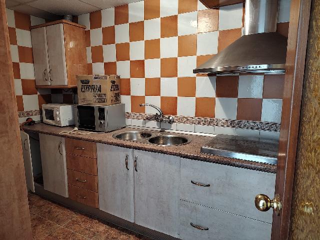 Imagen 5 Inmueble 305005 - Casa Adosada en venta en Andújar / A 50 metros del Cuadro de la Virgen