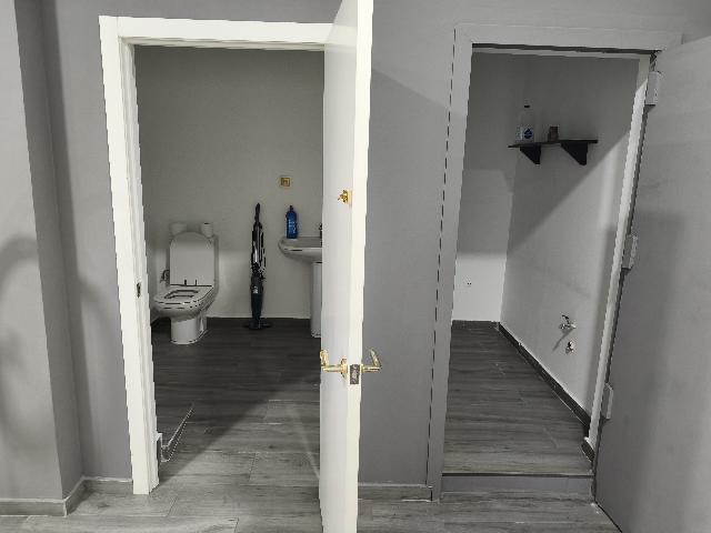 Imagen 3 Inmueble 305334 - Local Comercial en venta en Andújar / A 100 metros del Centro de salud Virgen de la Cabeza