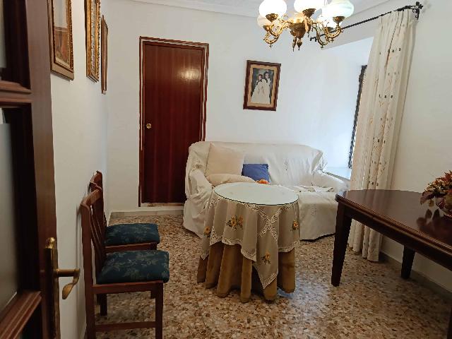 Imagen 2 Inmueble 306252 - Casa Adosada en venta en Andújar / A 50 metros del Cuadro de la Virgen