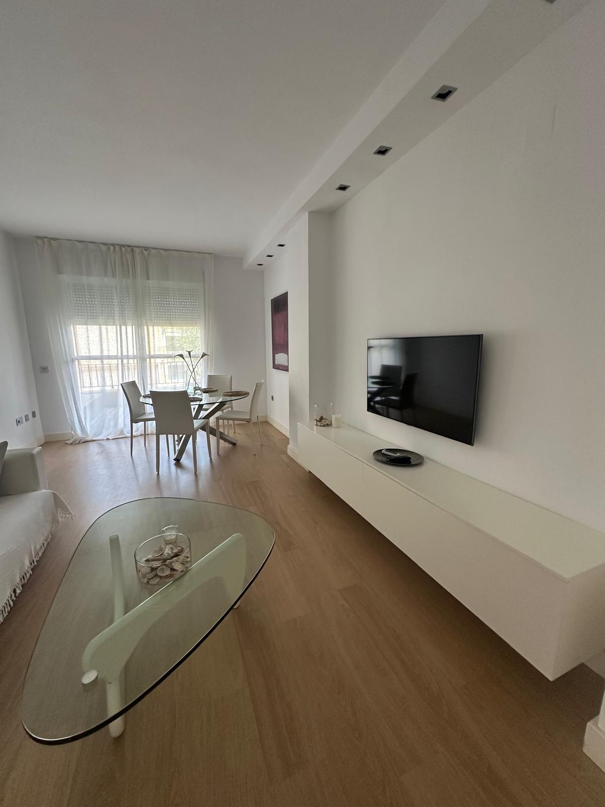 Imagen 14 Apto. Playa en venta en Rota / Ubicado a primera línea de mar junto Hotel PlayaBallena