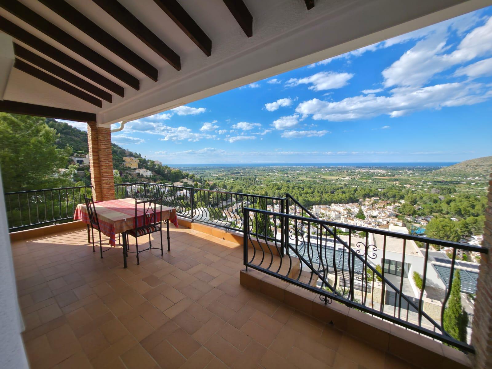 Imagen 1 Casa Aislada en venta en Pedreguer / Residencial La sella 