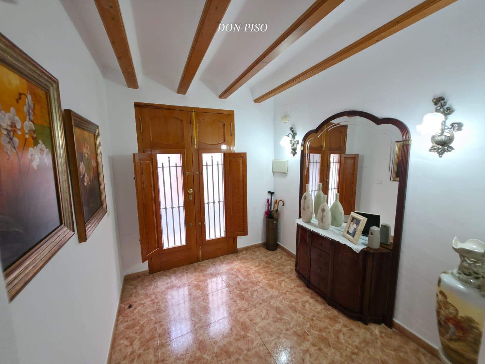 Imagen 2 Casa Adosada en venta en Ondara / Cerca del carrer major en casco antiguo.
