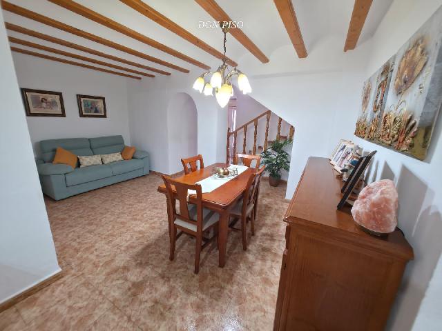 Imagen 4 Inmueble 299810 - Casa Adosada en venta en Ondara / Cerca del carrer major en casco antiguo.