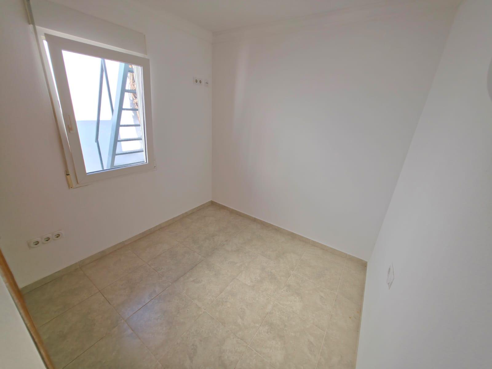 Imagen 7 Casa Adosada en venta en Dénia / Cerca del club de tenis de Dénia.