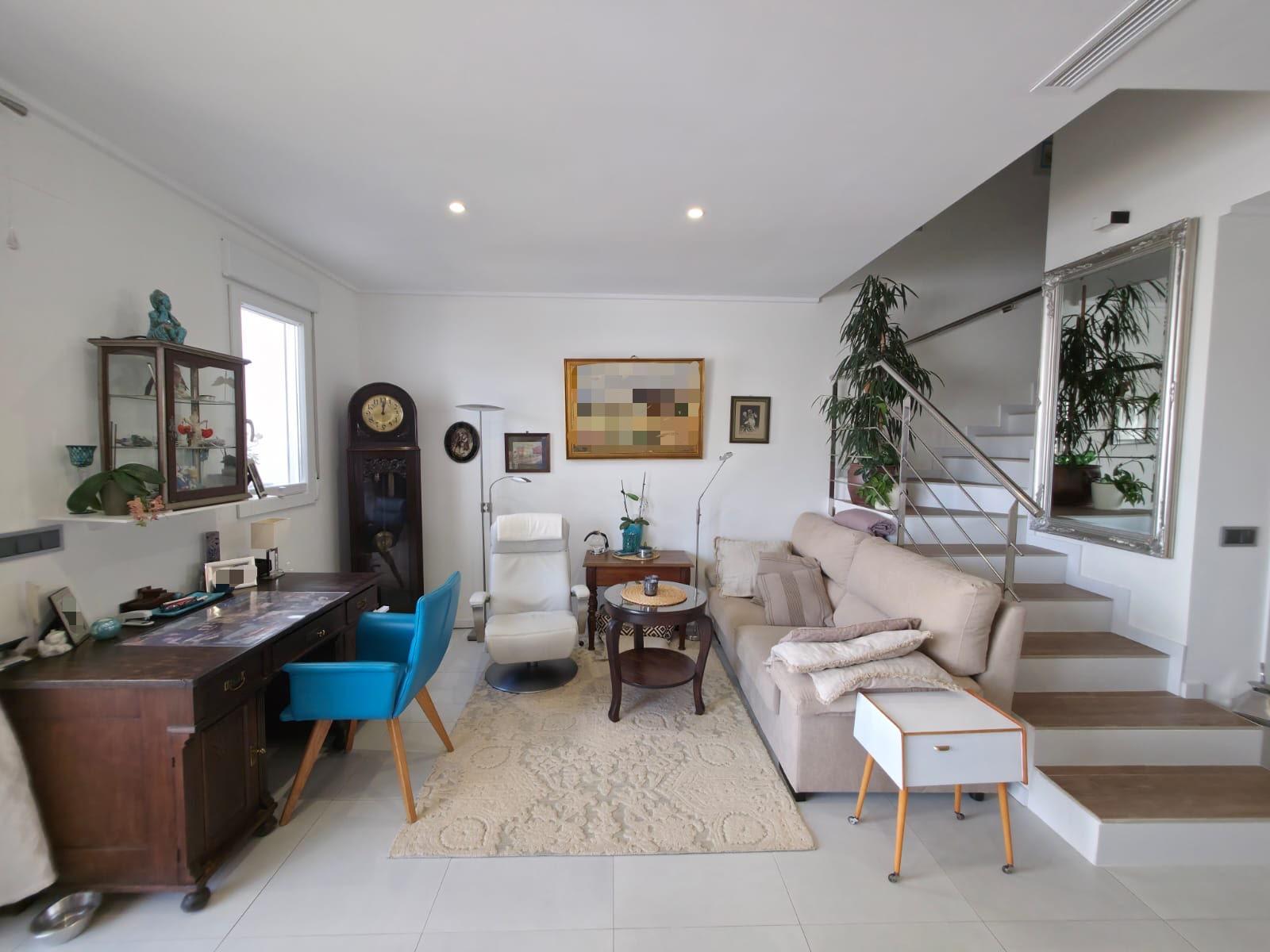 Imagen 4 Casa Pareada en venta en Verger El / Cerca del centro comercial La Segaría.