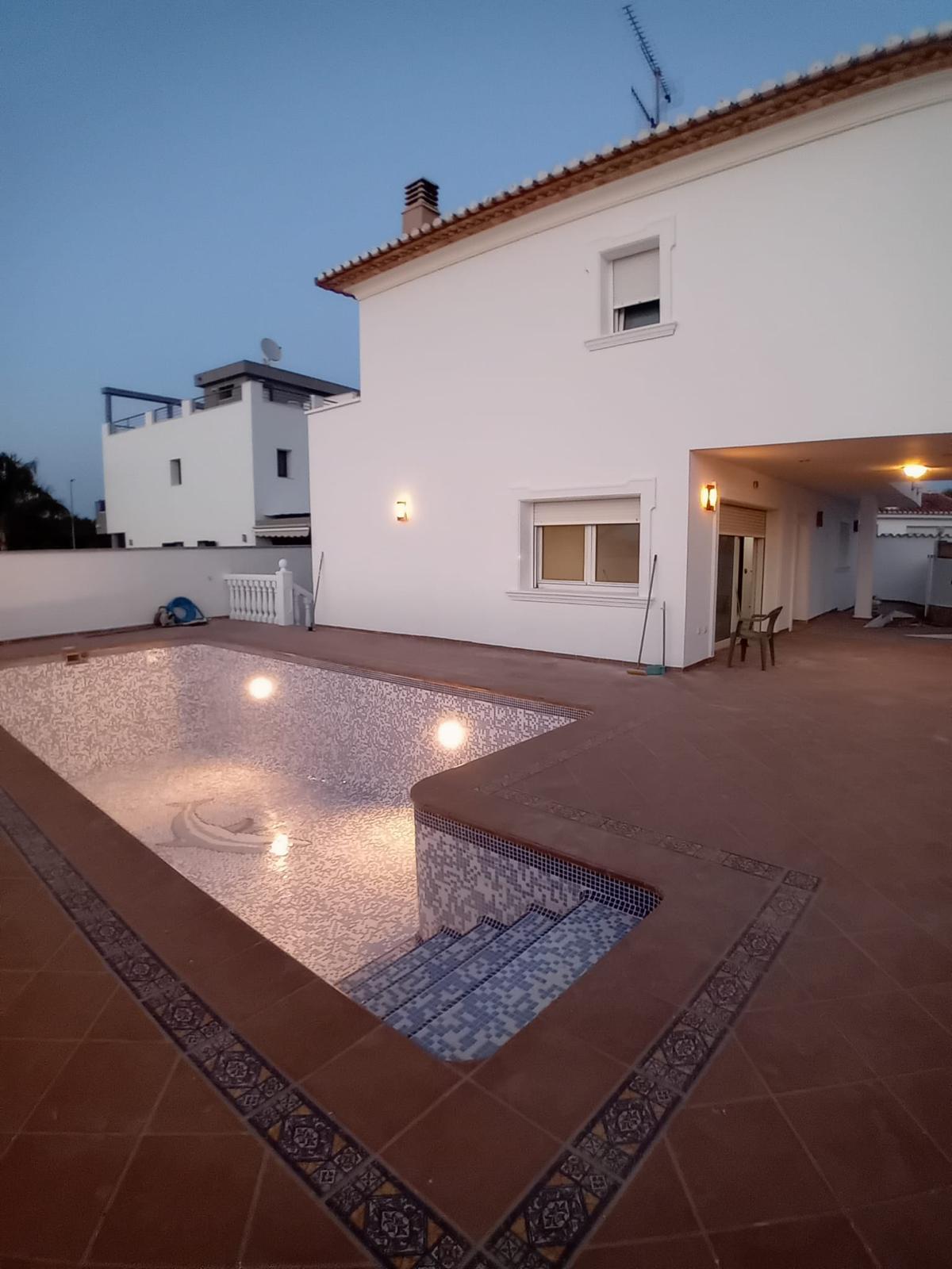 Imagen 1 Casa en venta en Dénia / Cerca del hospital la Pedrera