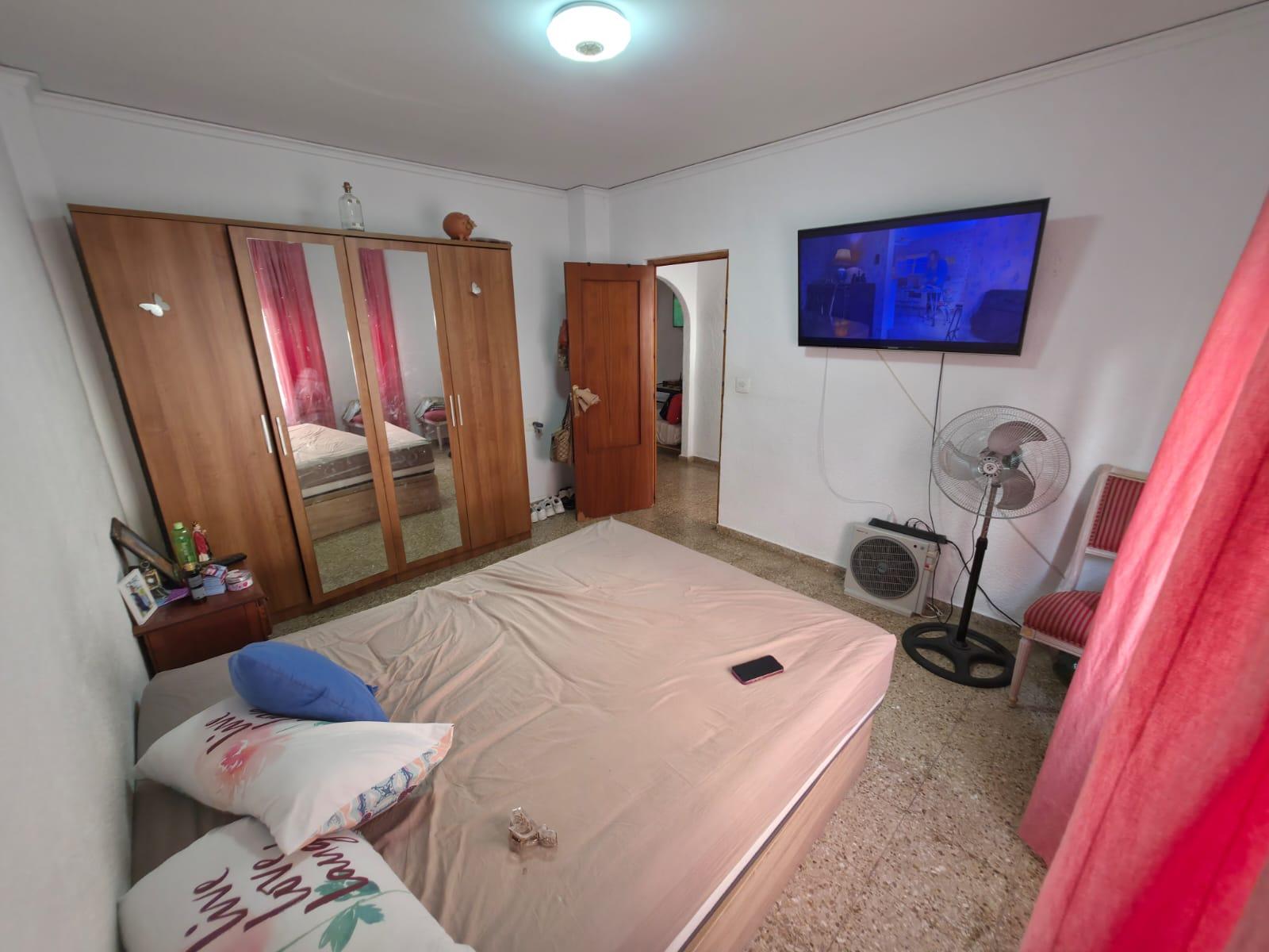 Imagen 4 Casa Adosada en venta en Ondara / Cerca del centro comercial Portal de La Marina.