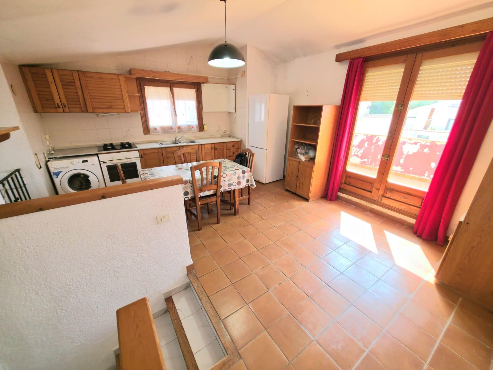 Imagen 1 Casa Adosada en venta en Dénia / Cerca de la playa marineta casiana.