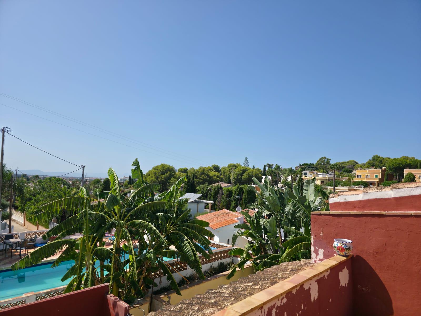 Imagen 8 Casa Adosada en venta en Dénia / Cerca de la playa marineta casiana.