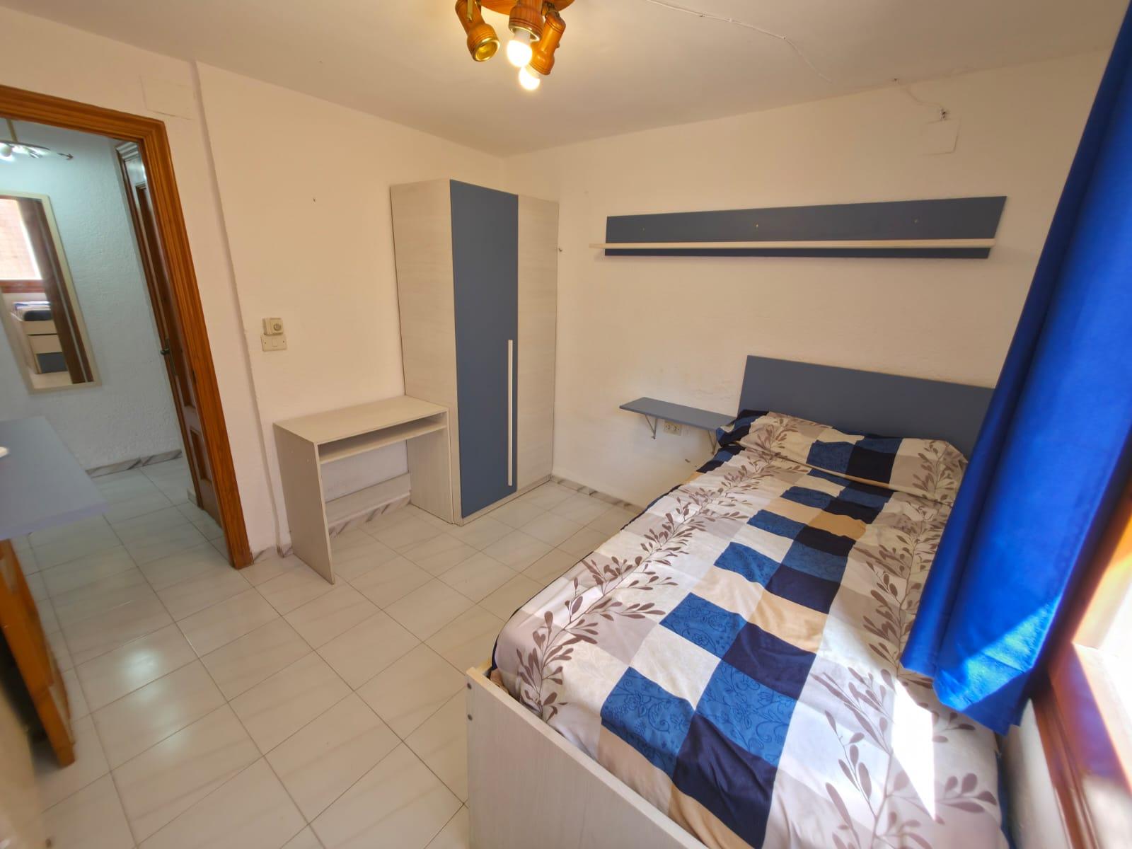 Imagen 11 Casa Adosada en venta en Dénia / Cerca de la playa marineta casiana.
