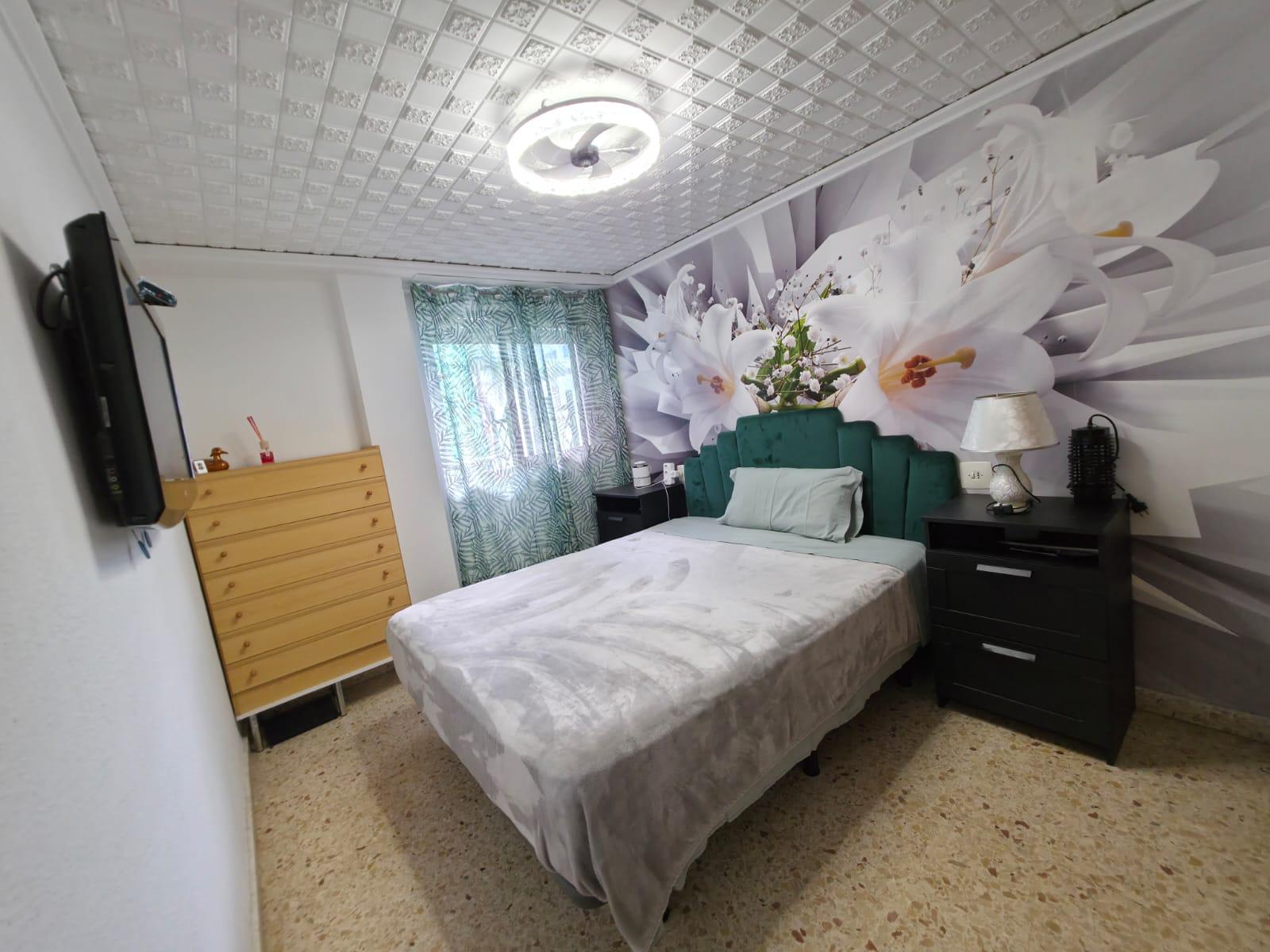 Imagen 1 Apto. Playa en venta en Dénia / Cerca de la playa de Les Deveses 