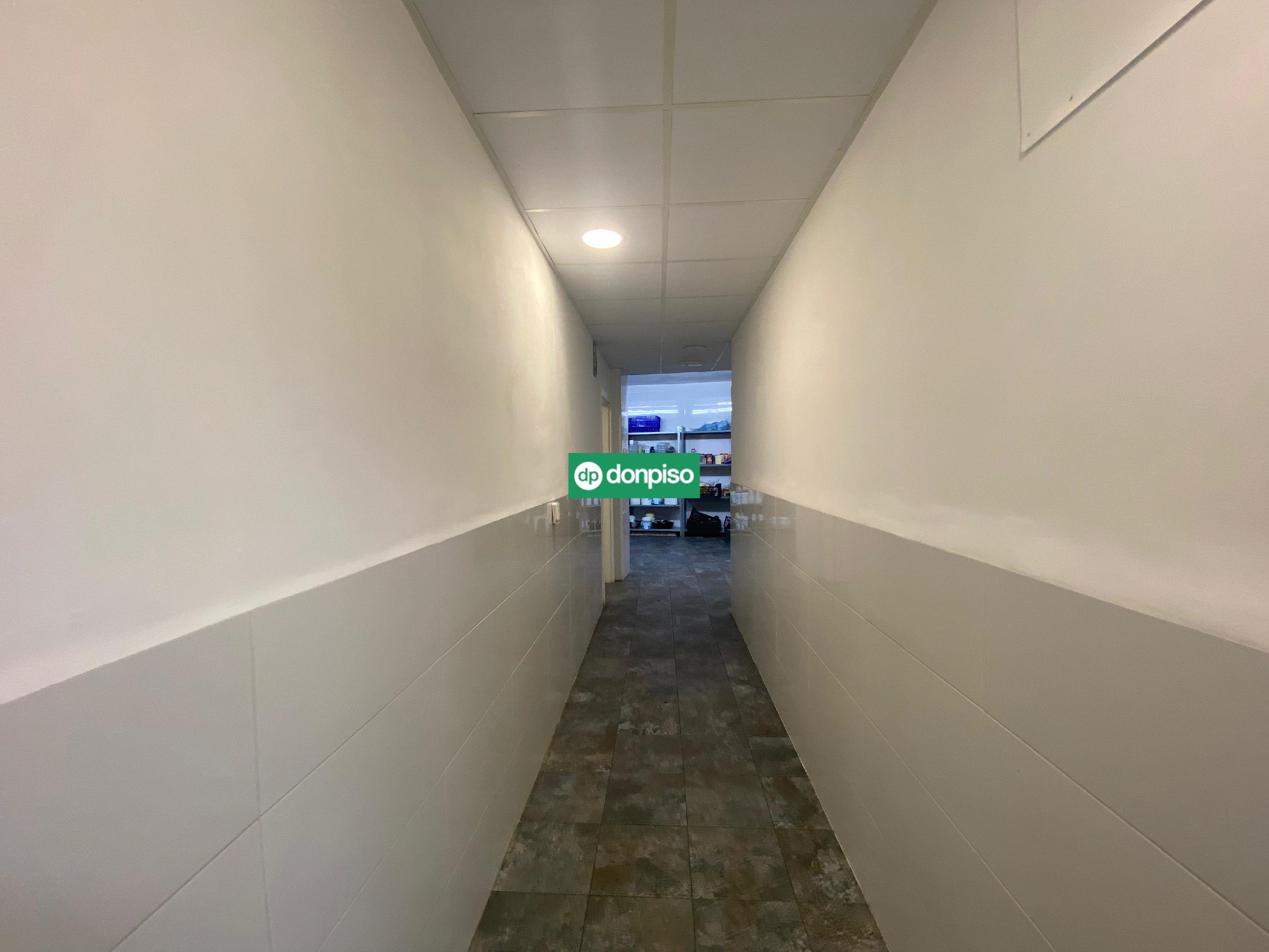 Imagen 10 Local Comercial en venta en Cáceres / Cerca de la Plaza de toros