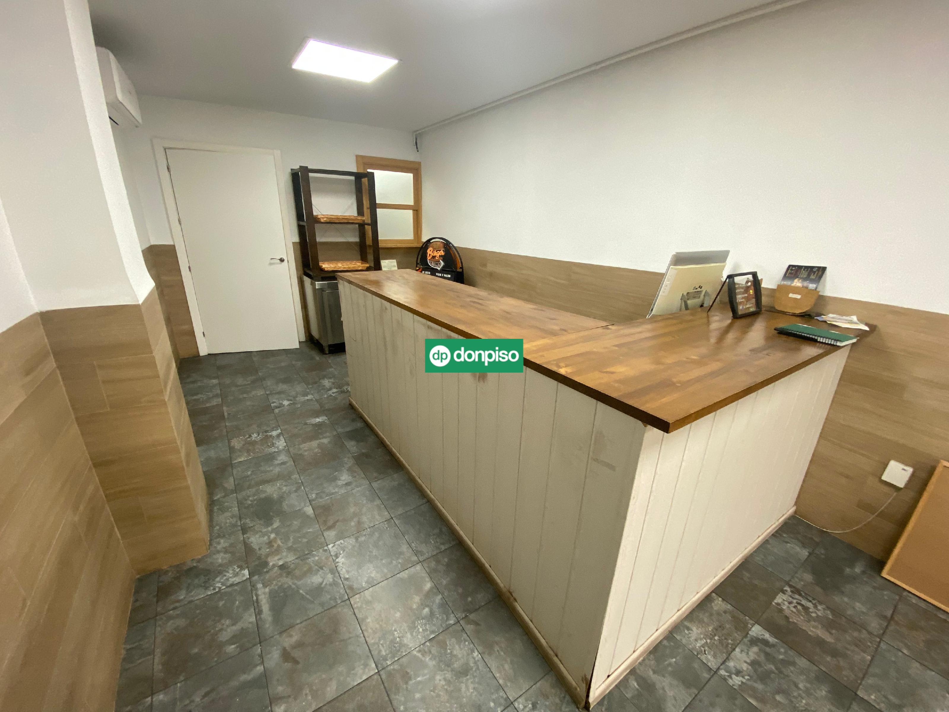 Imagen 5 Local Comercial en venta en Cáceres / Cerca de la Plaza de toros