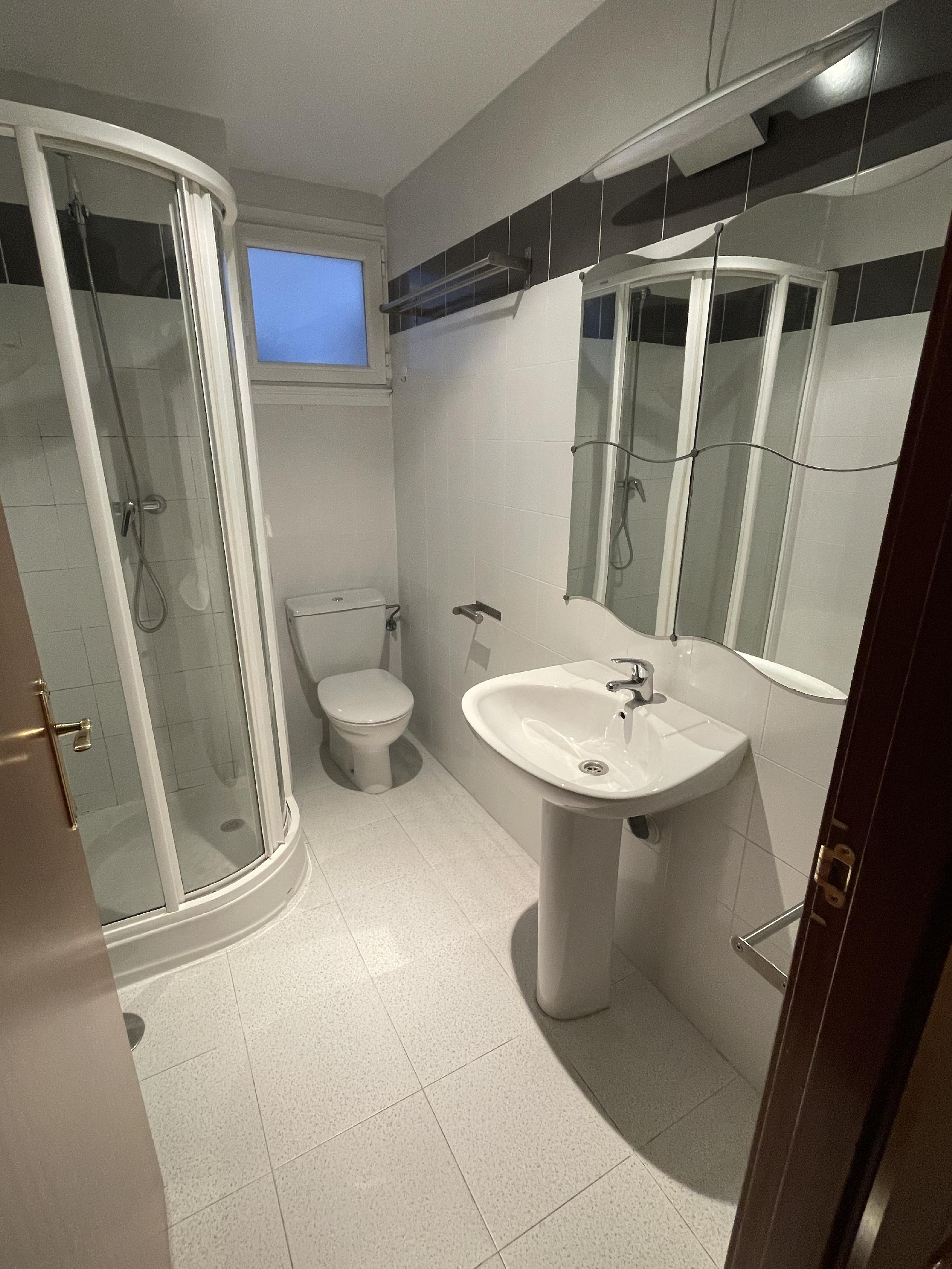 Imagen 16 Apartamento en alquiler en Cáceres / Avenida de San Blas