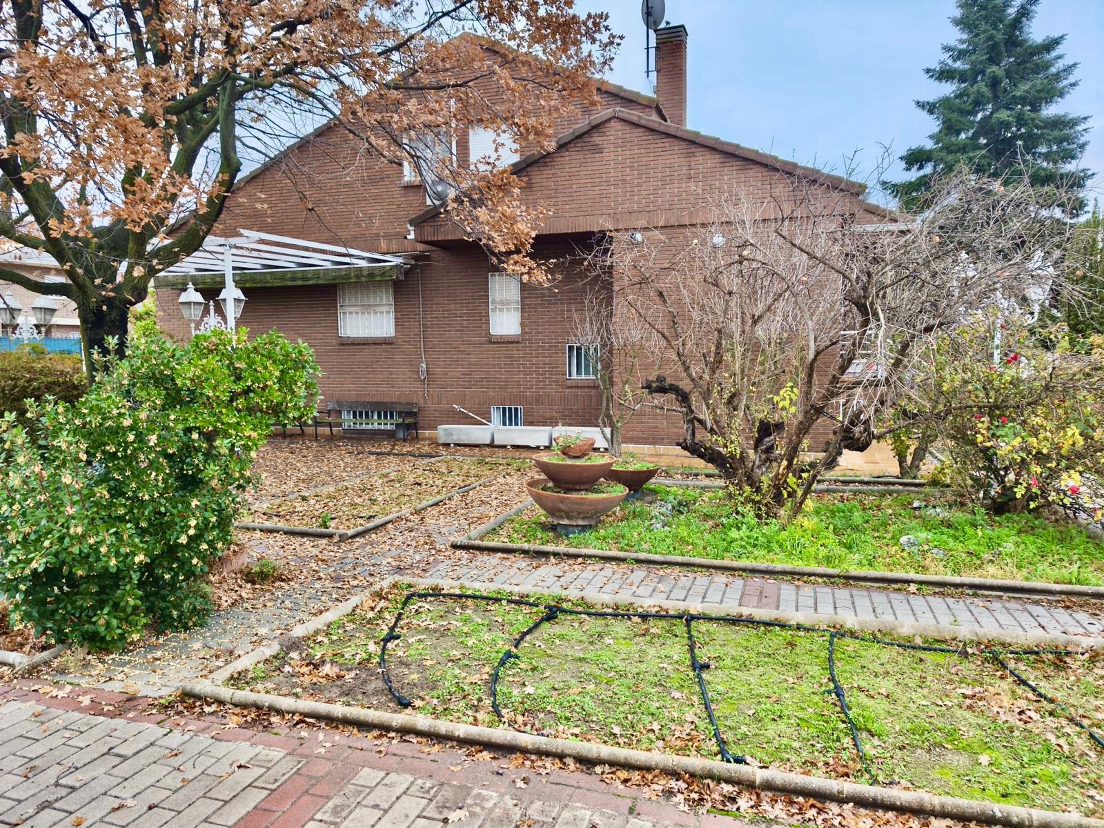 Imagen 4 Casa Aislada en venta en Camarma De Esteruelas / Cerca a carretera de Valdeavero en Camarma 