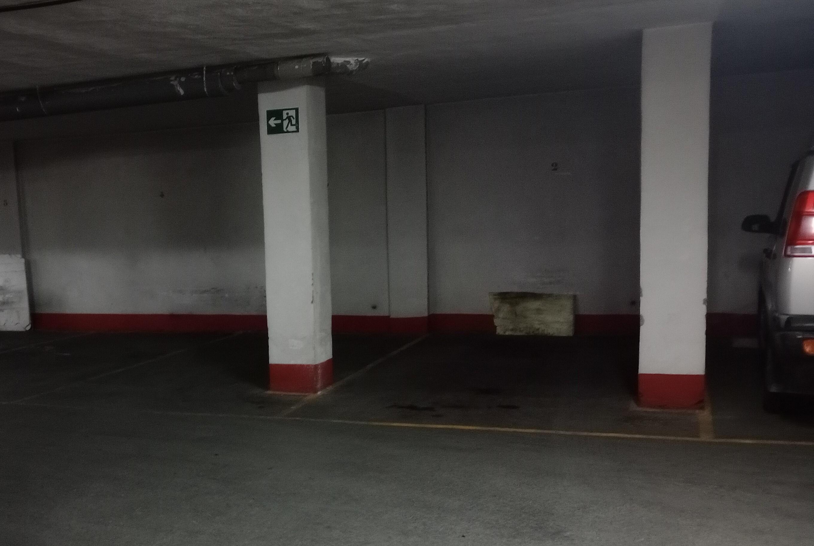 Imagen 3 Parking Coche en venta en Motril / Junto al Carrefur