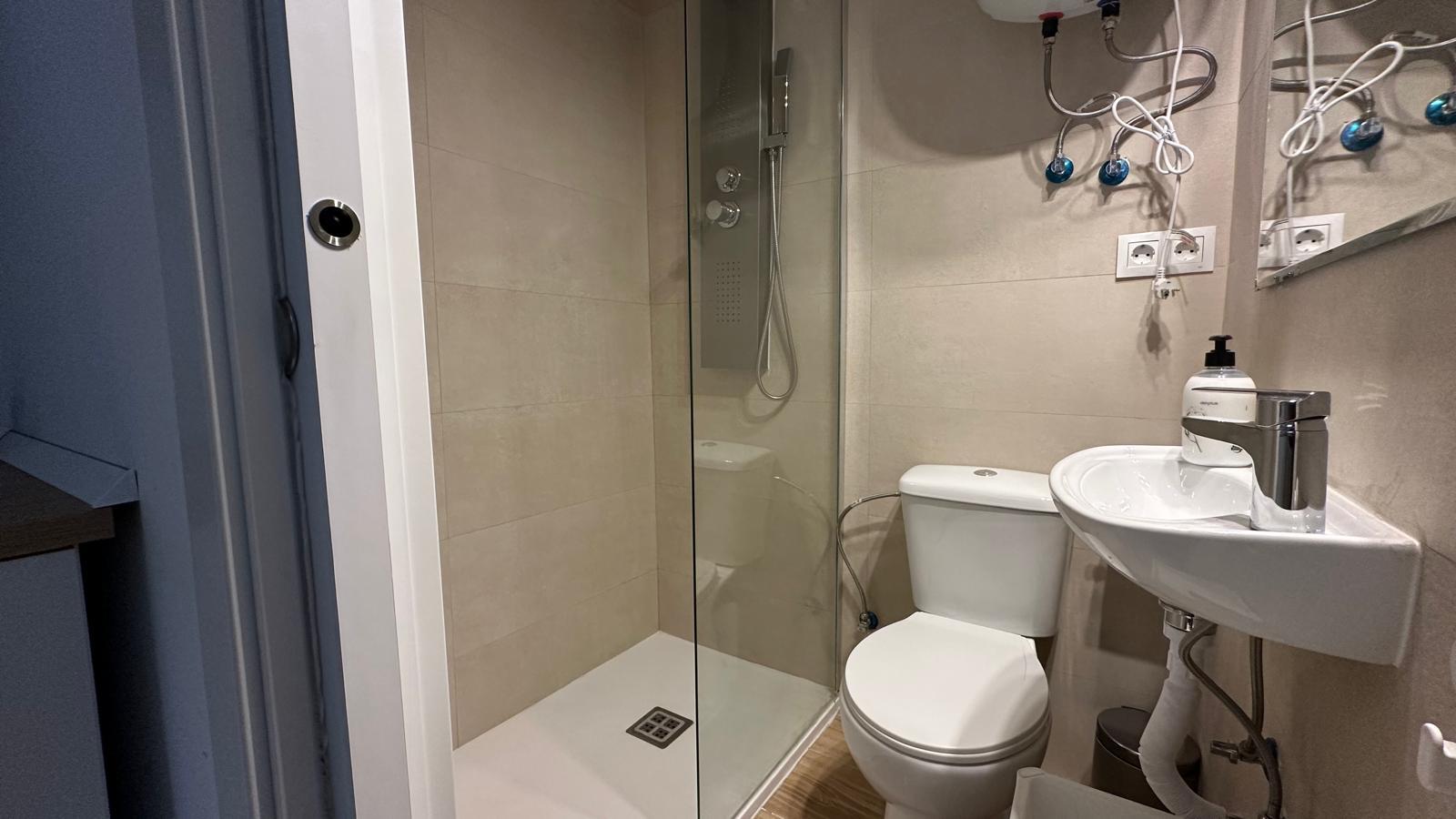 Imagen 5 Estudio en alquiler en Villaviciosa De Odón / Alquiler de estudio reformado con servicio l...