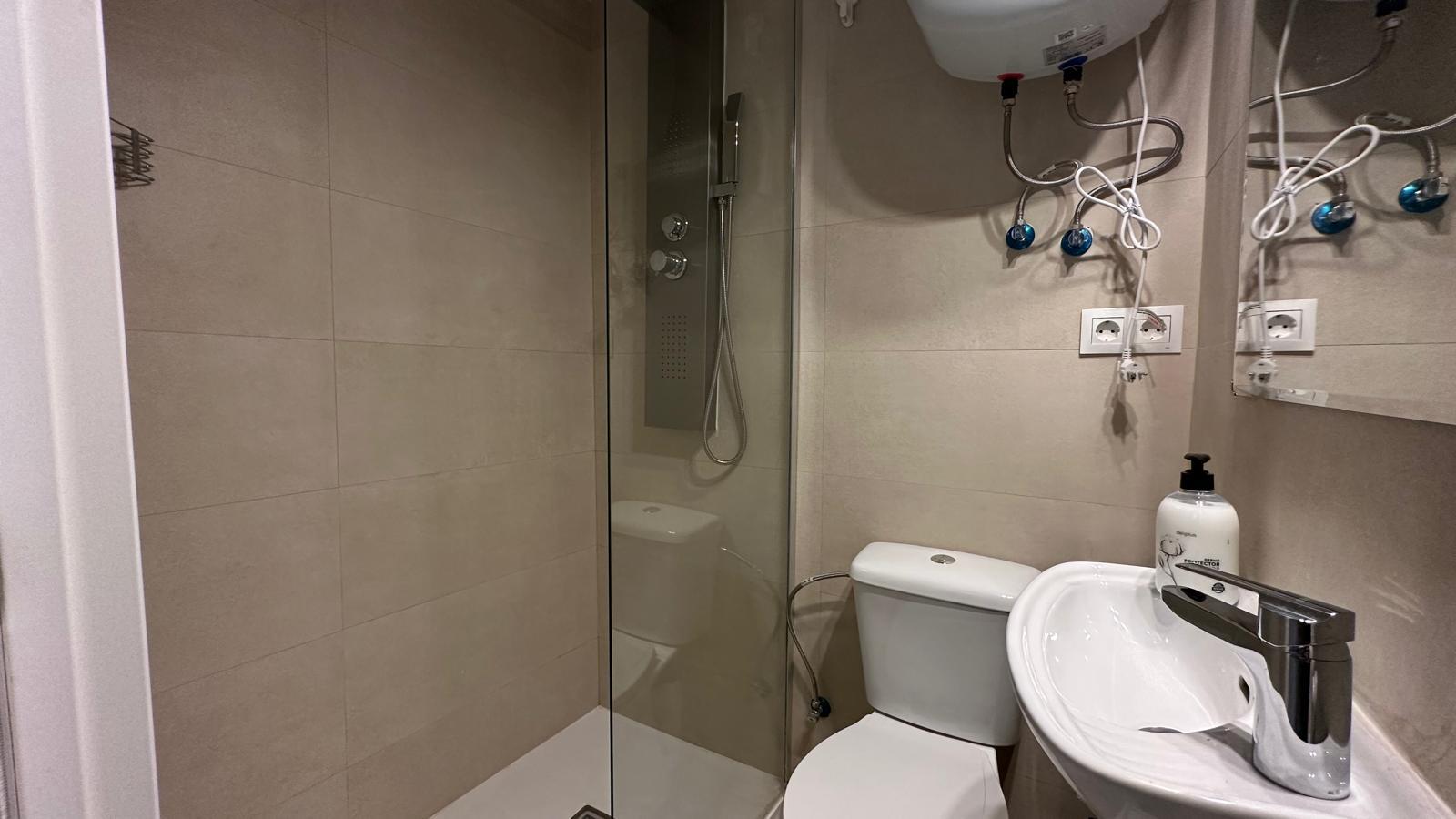 Imagen 6 Estudio en alquiler en Villaviciosa De Odón / Alquiler de estudio reformado con servicio l...