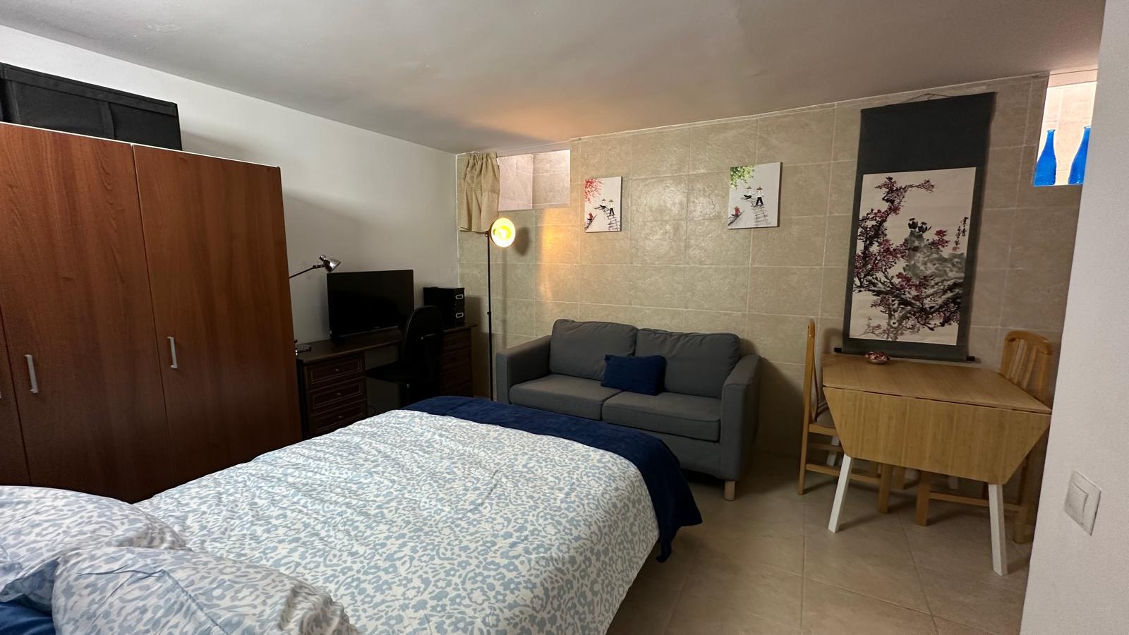 Imagen 3 Estudio en alquiler en Villaviciosa De Odón / Alquiler de estudio reformado con servicio l...
