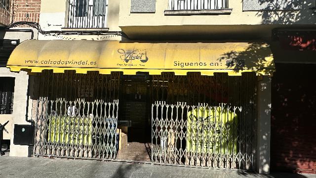 Imagen 2 Inmueble 297323 - Local Comercial en alquiler en Villaviciosa De Odón / Local en plena zona comercial en cal...