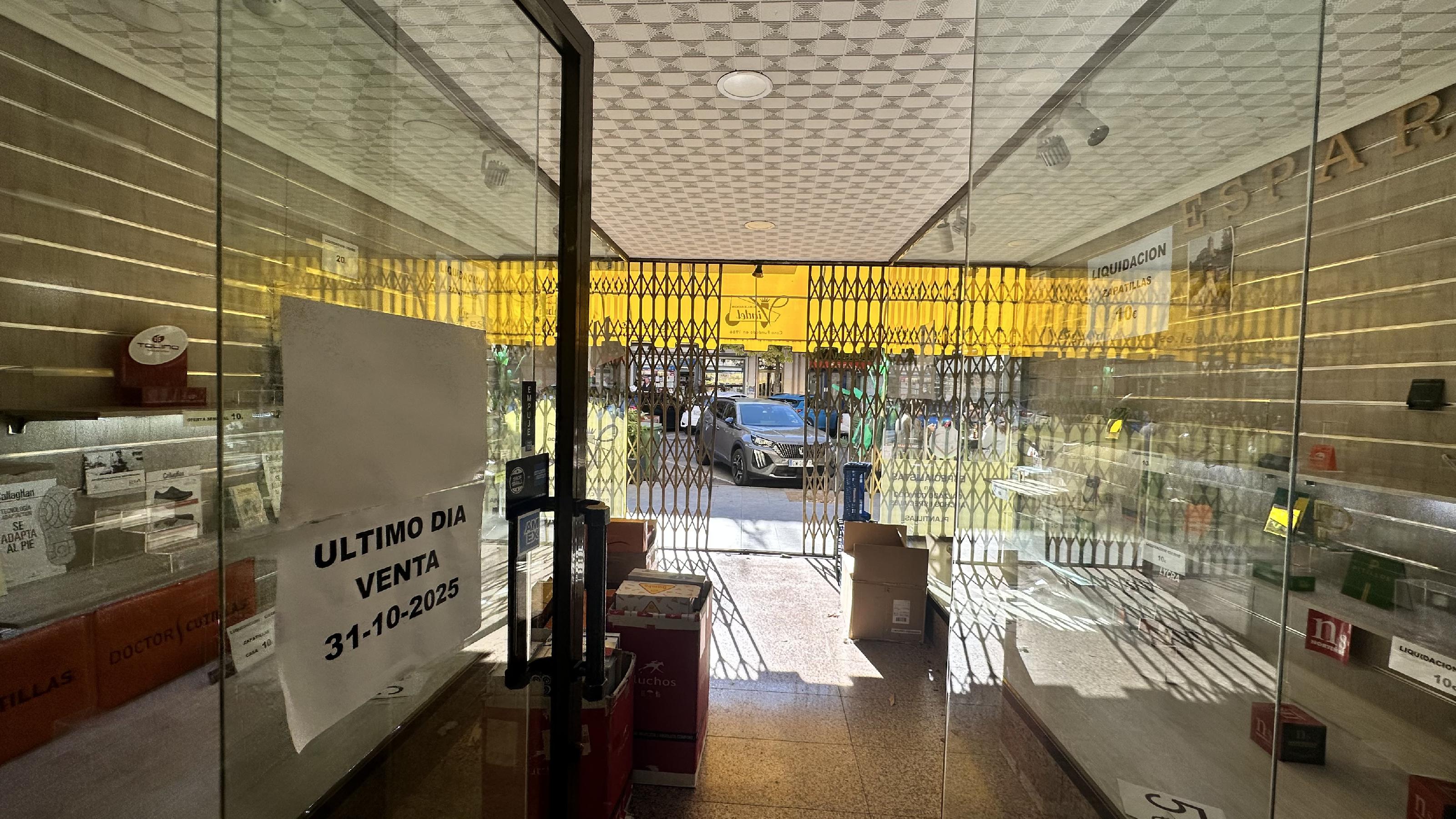 Imagen 13 Local Comercial en alquiler en Villaviciosa De Odón / Local en plena zona comercial en cal...