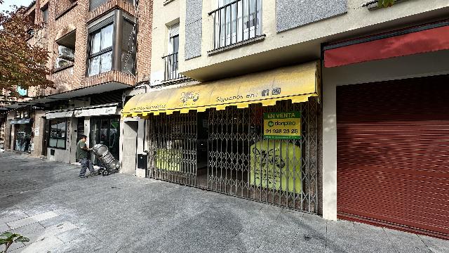 Imagen 3 Inmueble 297323 - Local Comercial en alquiler en Villaviciosa De Odón / Local en plena zona comercial en cal...