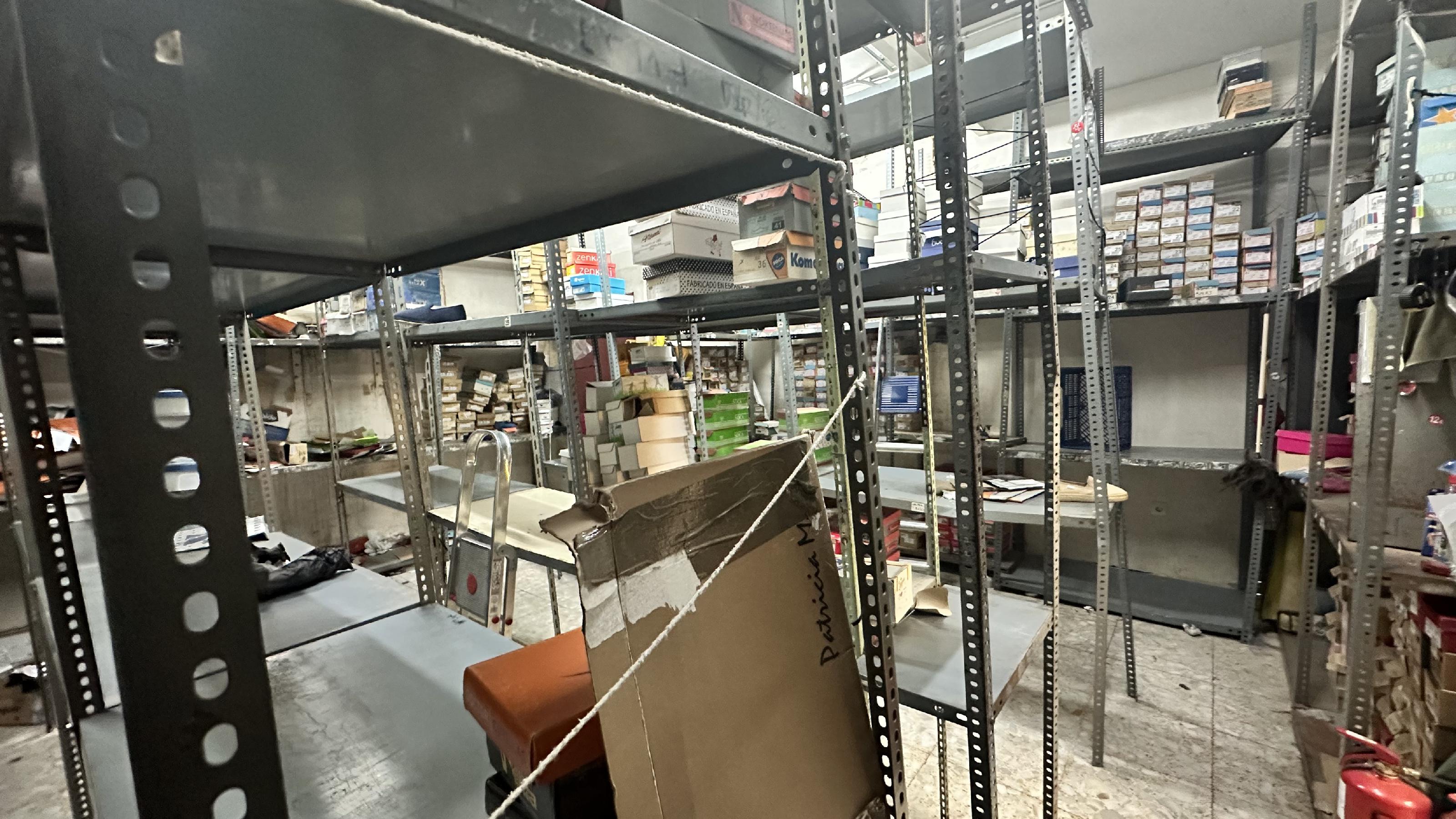 Imagen 16 Local Comercial en alquiler en Villaviciosa De Odón / Local en plena zona comercial en cal...