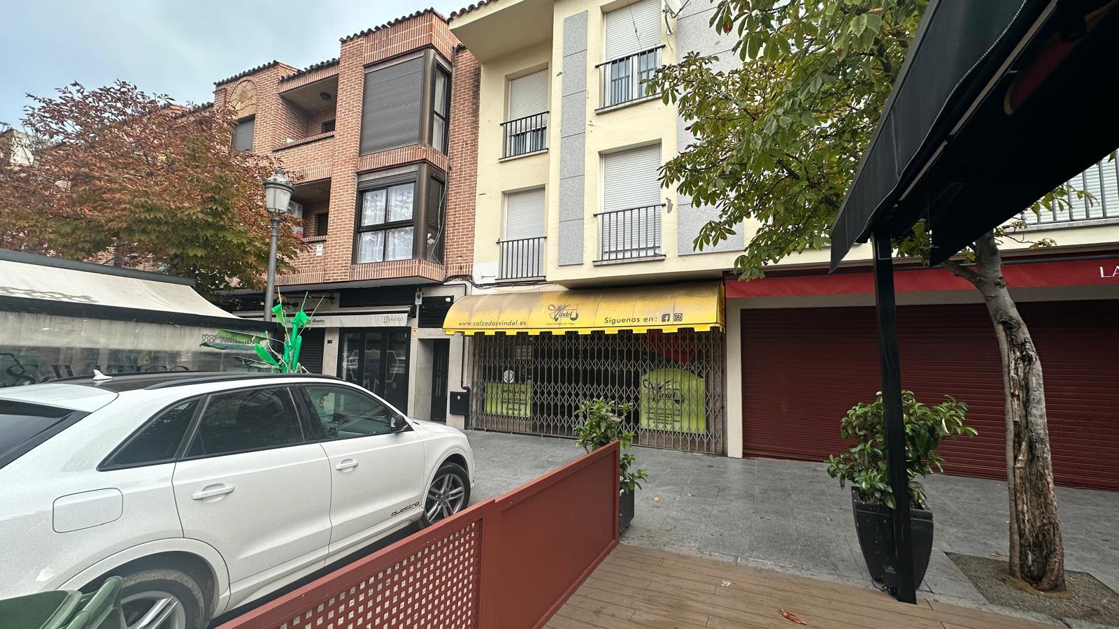 Imagen 5 Local Comercial en alquiler en Villaviciosa De Odón / Local en plena zona comercial en cal...