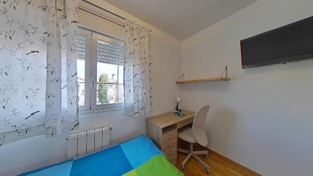 Imagen 16 Inmueble 298402 - Casa Adosada en alquiler en Villaviciosa De Odón / Chalet  de 7 hab. a  5 min parada de au...