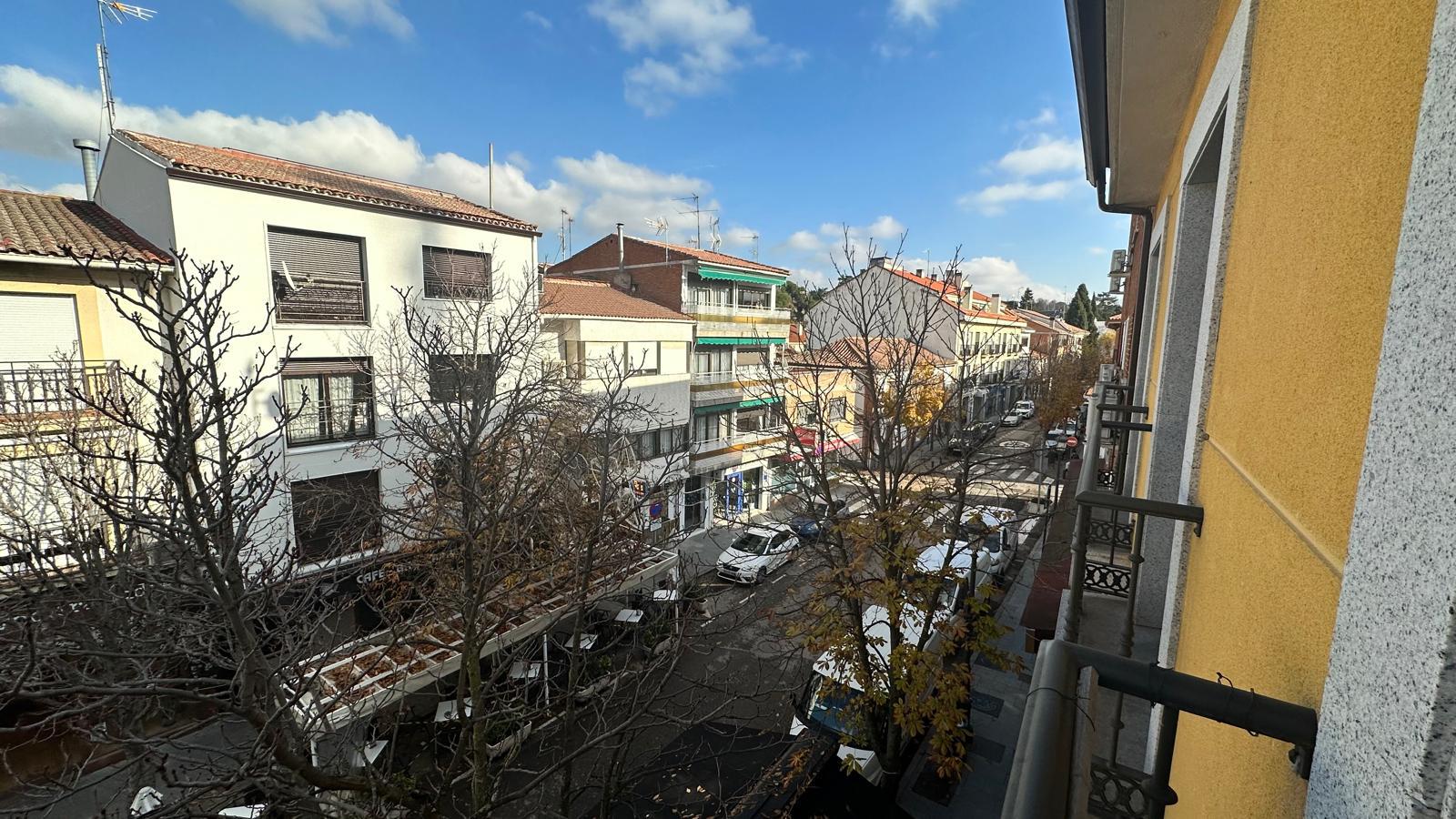 Imagen 1 Apartamento en venta en Villaviciosa De Odón / Piso centrico en villaviciosa de odon 