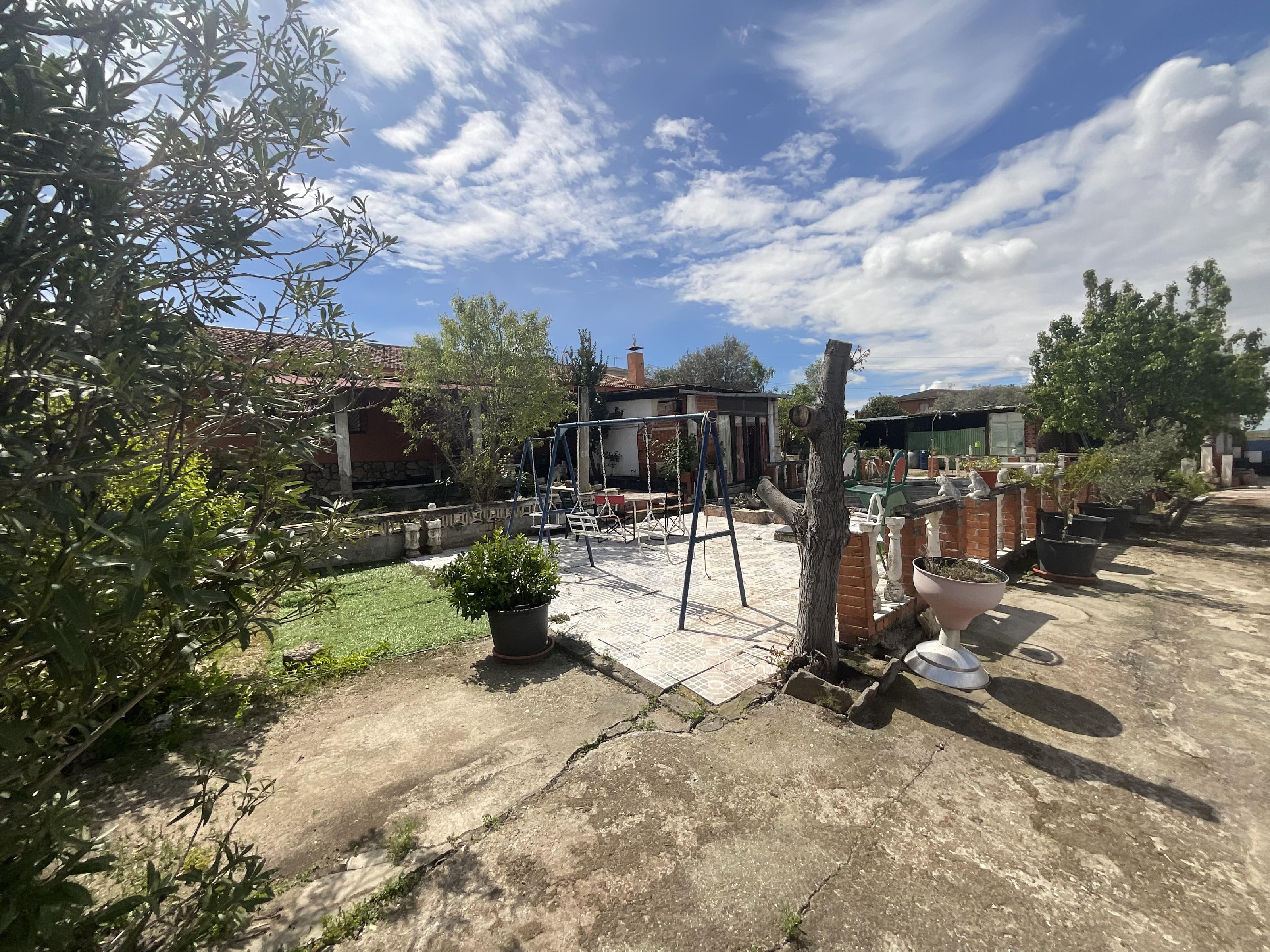 Imagen 28 Casa Aislada en venta en Escalona / Chalet aislado en venta con gran parcela con vistas