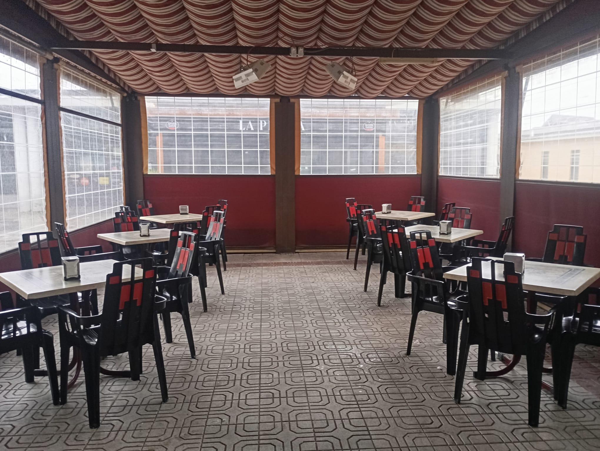 Imagen 5 Local Comercial en venta en Villaviciosa De Odón / Restaurante ubicado en el bosque con cartera