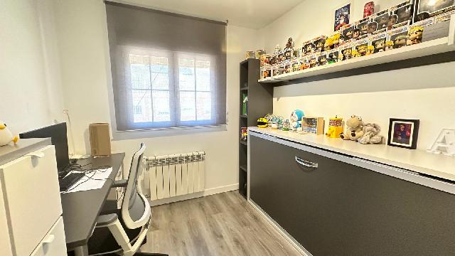 Imagen 16 Inmueble 302046 - Casa Adosada en venta en Alcorcón / Chalet en zona de las retamas para entrar a vivir