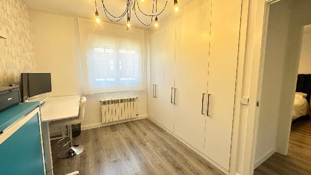 Imagen 15 Inmueble 302046 - Casa Adosada en venta en Alcorcón / Chalet en zona de las retamas para entrar a vivir