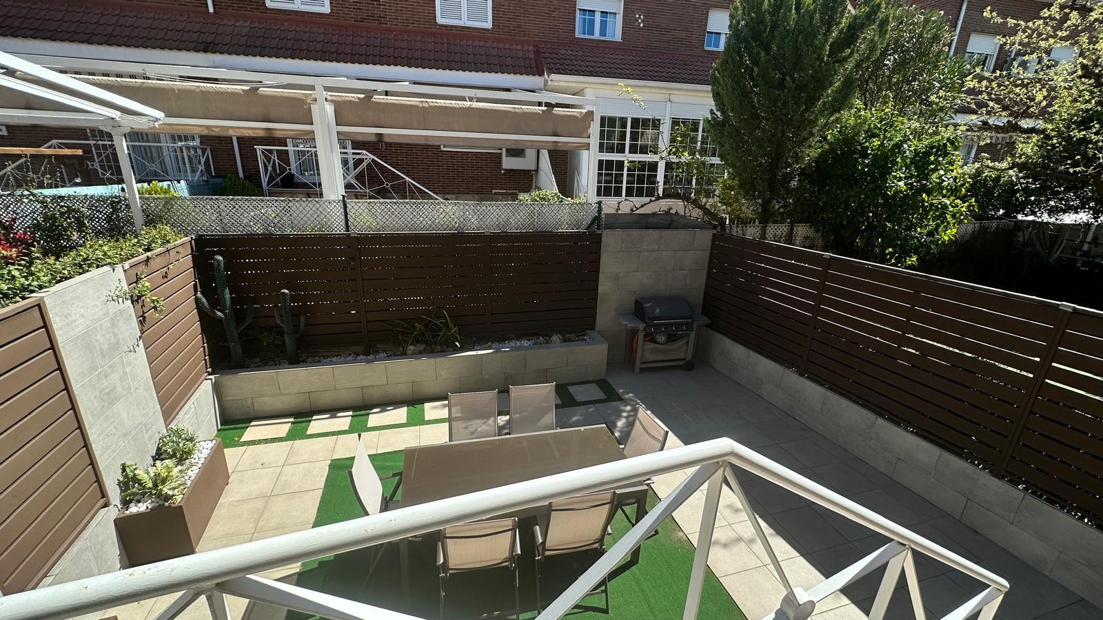 Imagen 9 Casa Adosada en venta en Alcorcón / Chalet en zona de las retamas para entrar a vivir