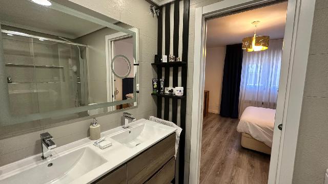 Imagen 22 Inmueble 302046 - Casa Adosada en venta en Alcorcón / Chalet en zona de las retamas para entrar a vivir