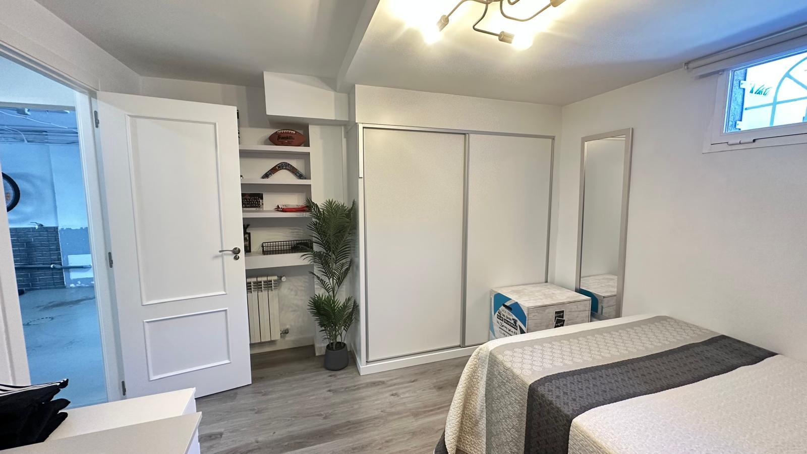 Imagen 31 Casa Adosada en venta en Alcorcón / Chalet en zona de las retamas para entrar a vivir